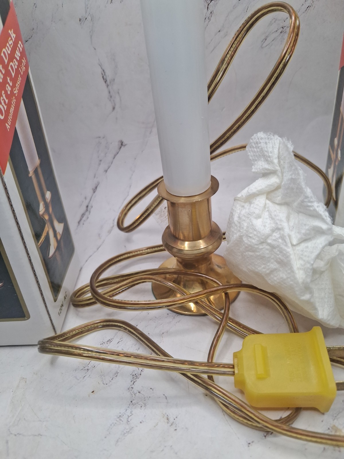 Lot of 4 Electric Window Candles with Sensor on/off light brass 7 Inches Tall