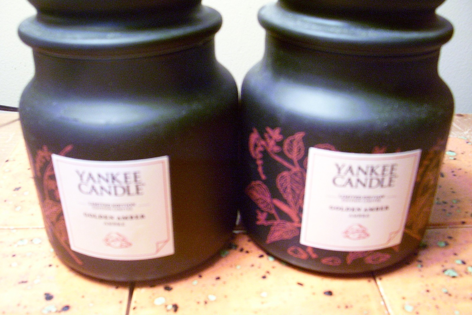 yankee candle 2-14.5oz JARS GOLDEN AMBER-BLACK JARS-RED ETCHING-REMOVABLE LABEL