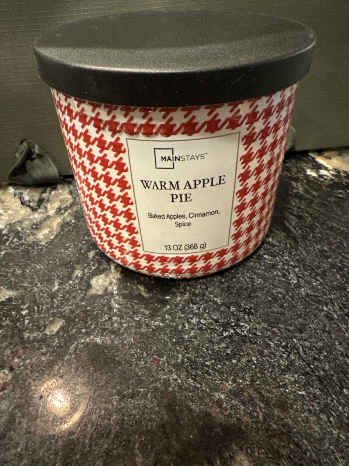 Mainstays Warm Apple Pie Baked Apples, Cinnamon Spice Candle 13 OZ New