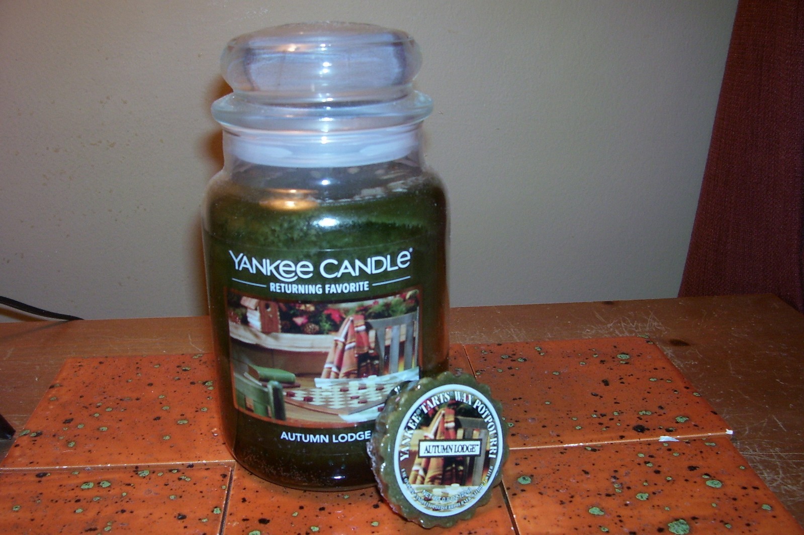 yankee candle 22oz JAR AUTUMN LODGE + 1 TART