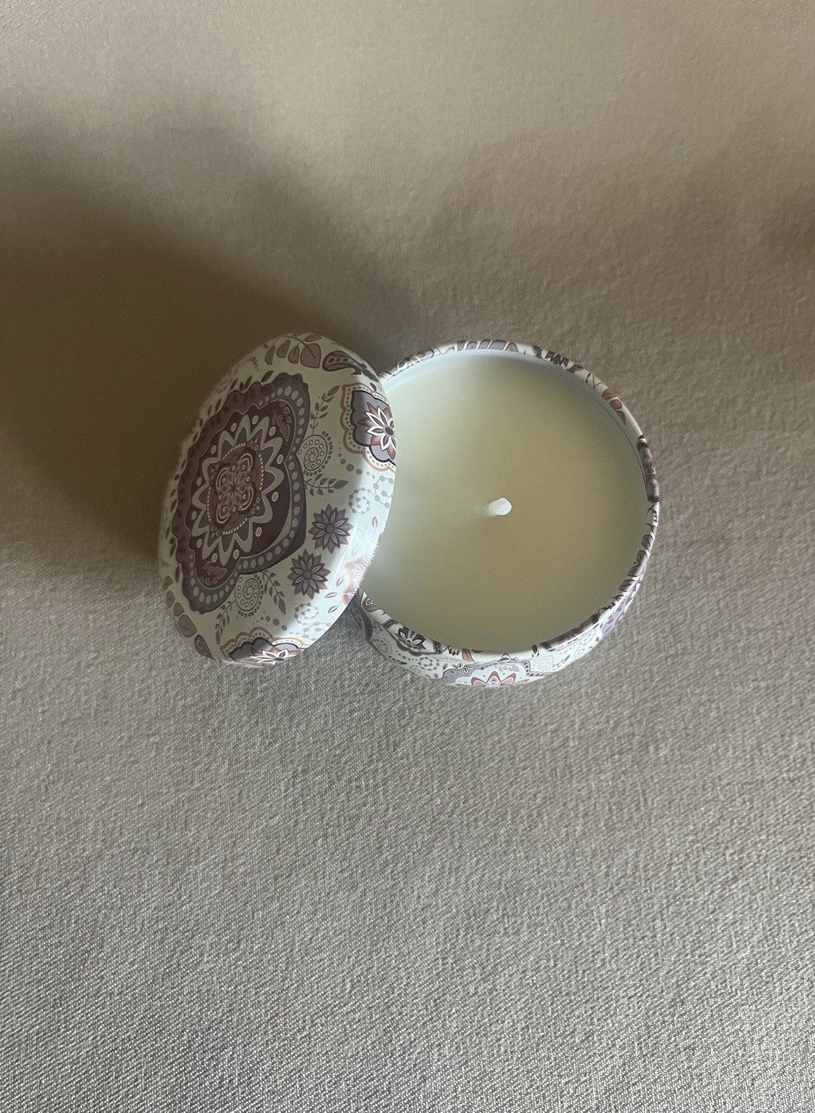 Amorxiao Duftkerzen 2.5 Oz. “Lavender” Scented Soy Wax Candle In Tin~2 1/2”, New