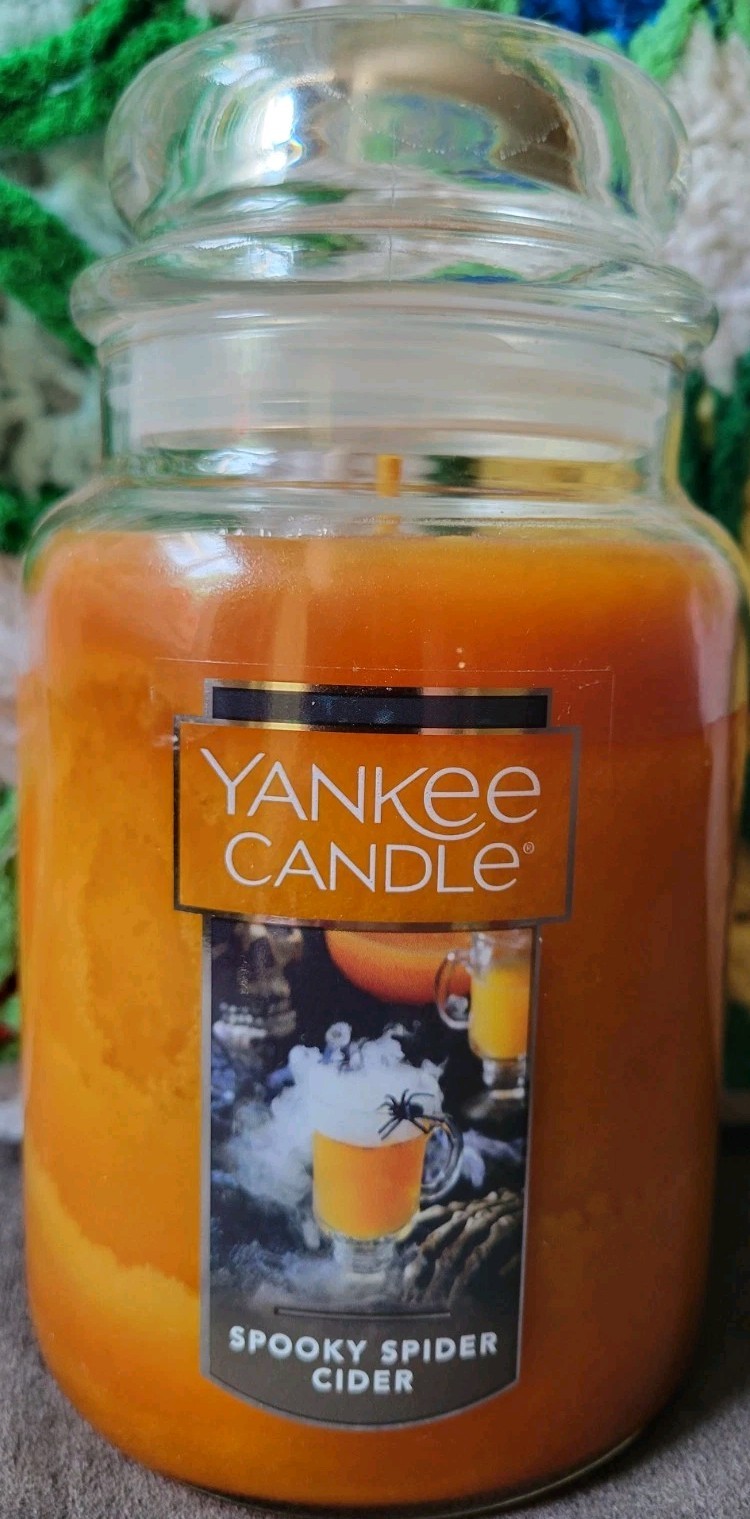 Yankee Candle Spooky Spider Cider 22oz Large Jar Halloween Fall Orange