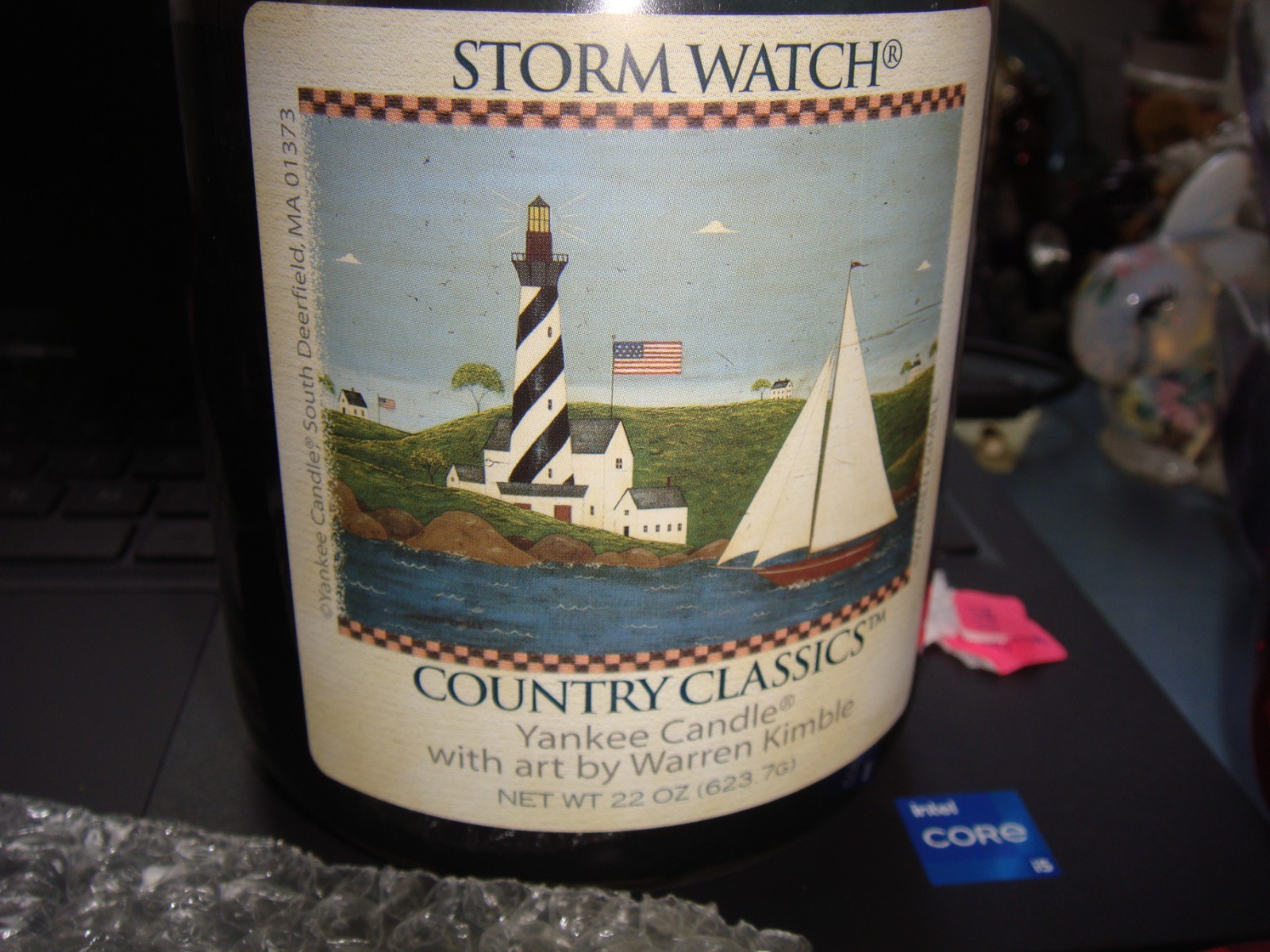 Yankee Candle Country Classic Storm Watch 22 oz & Warren Kimble Topper