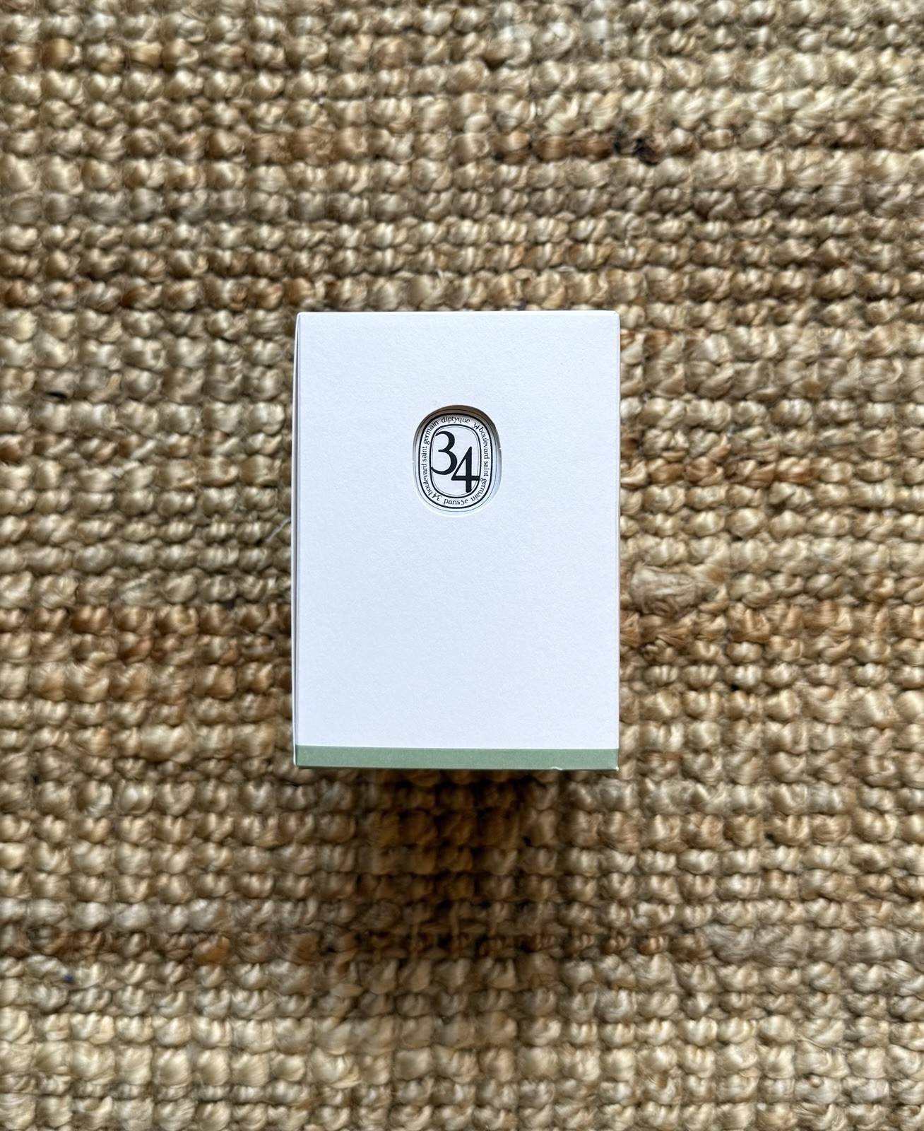 Diptyque 34 La Prouveresse Medium Candle 220g