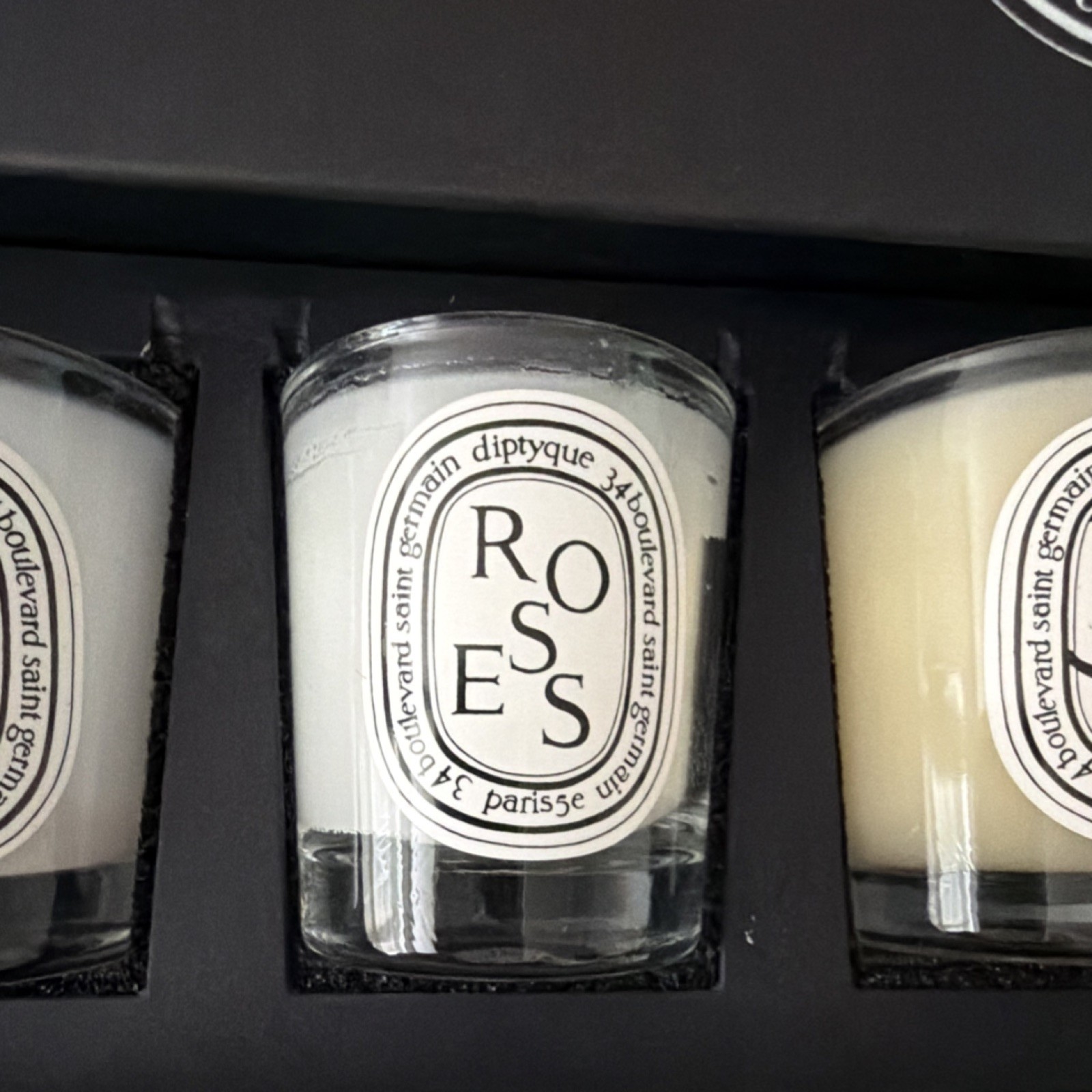 diptyque Set of 5 Mini Scented Candles Baies Roses 34 Ambre Feu de Bois