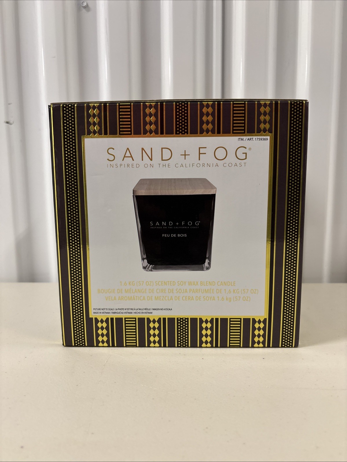 Sand + Fog 57 Oz Feu De Bois Scented Soy Wax Blend Candle 1759369 Brand New