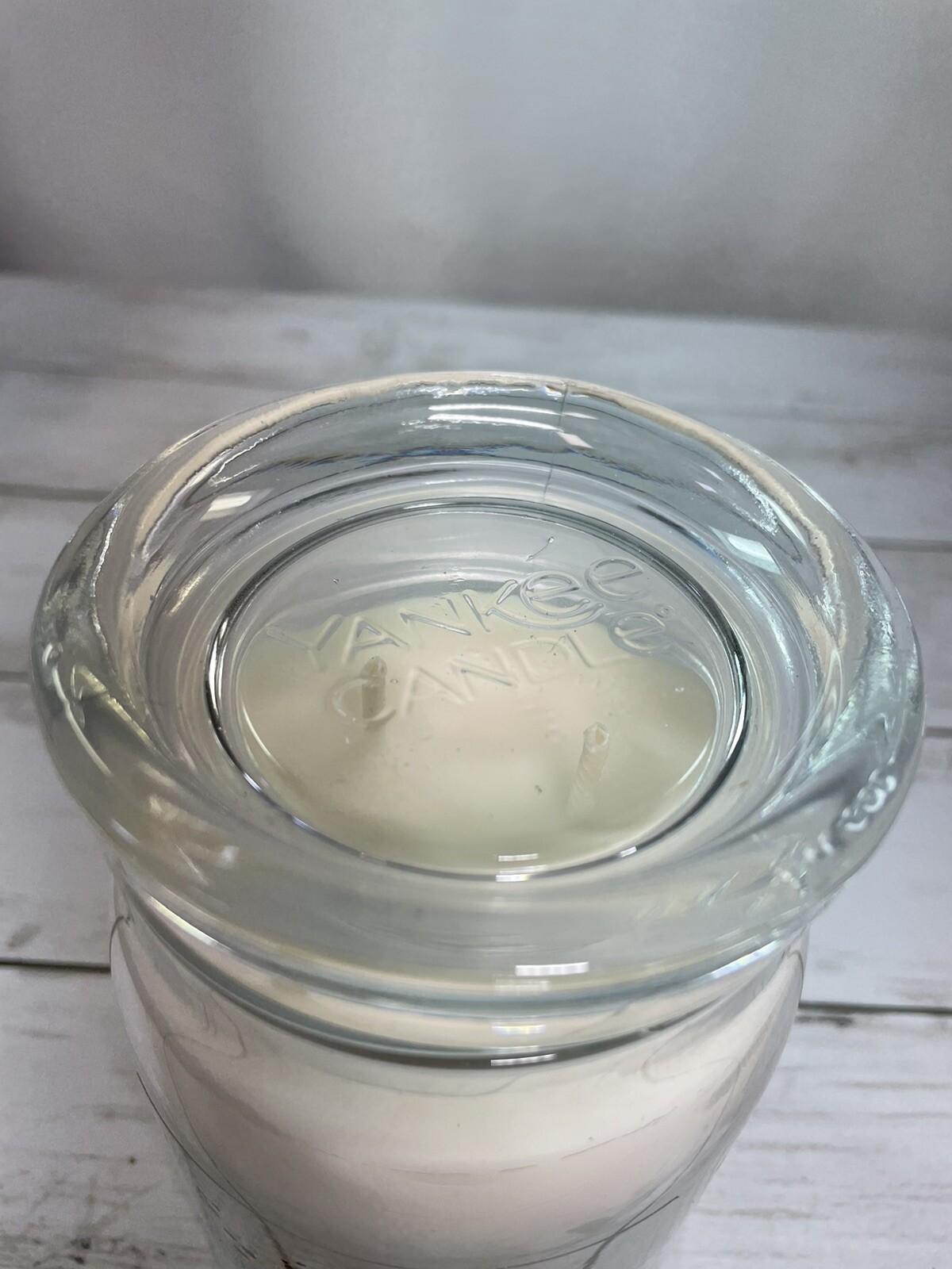 Yankee Candle – Large 20 oz Double Wick Jar Candle – Chocolate Chip Cannoli