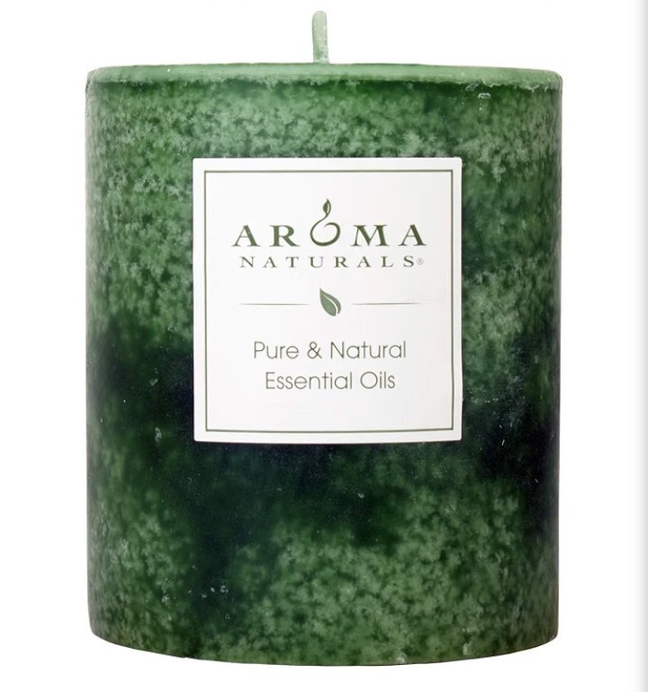Aroma Natural FRESH FOREST : Juniper, Spruce and Basil 5in Pillar Candle NEW