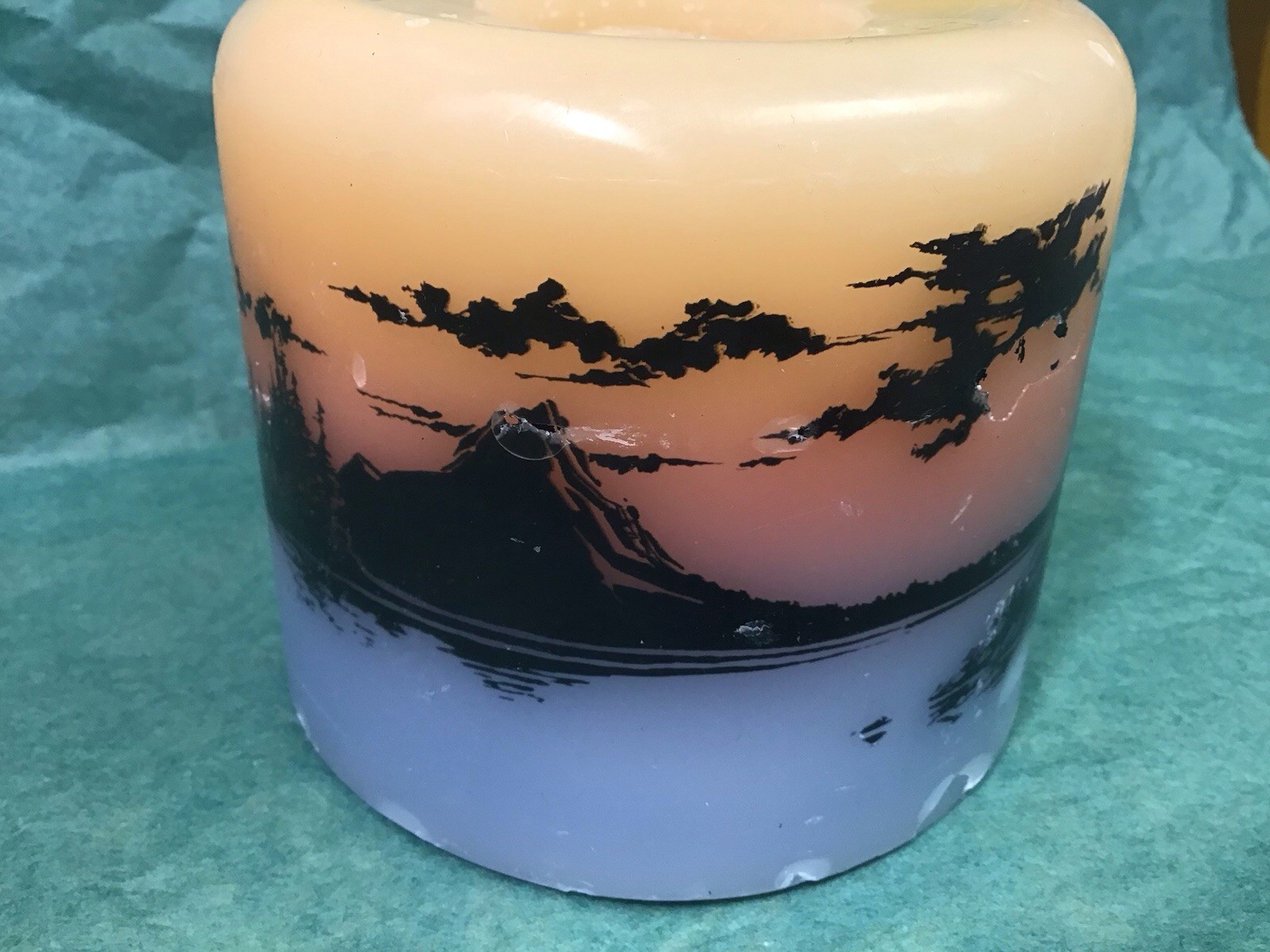 Vintage 90s EARTHSCAPE Wolf GLOWING CANDLE Northwest Mountain Forest Scene 1997