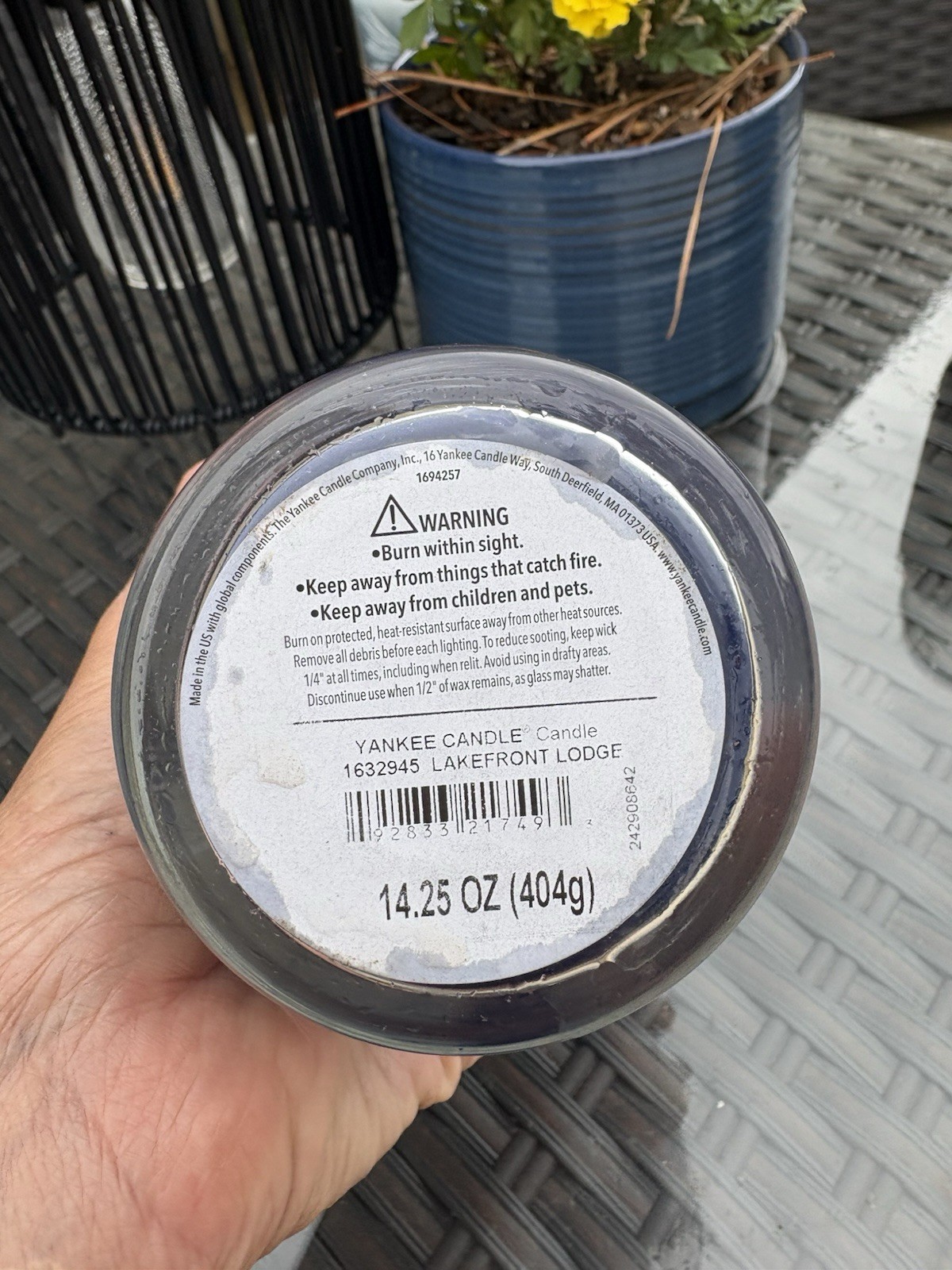 Yankee Candle Lakefront Lodge Medium Pillar Scented Candle 14.25oz Blue Outdoors