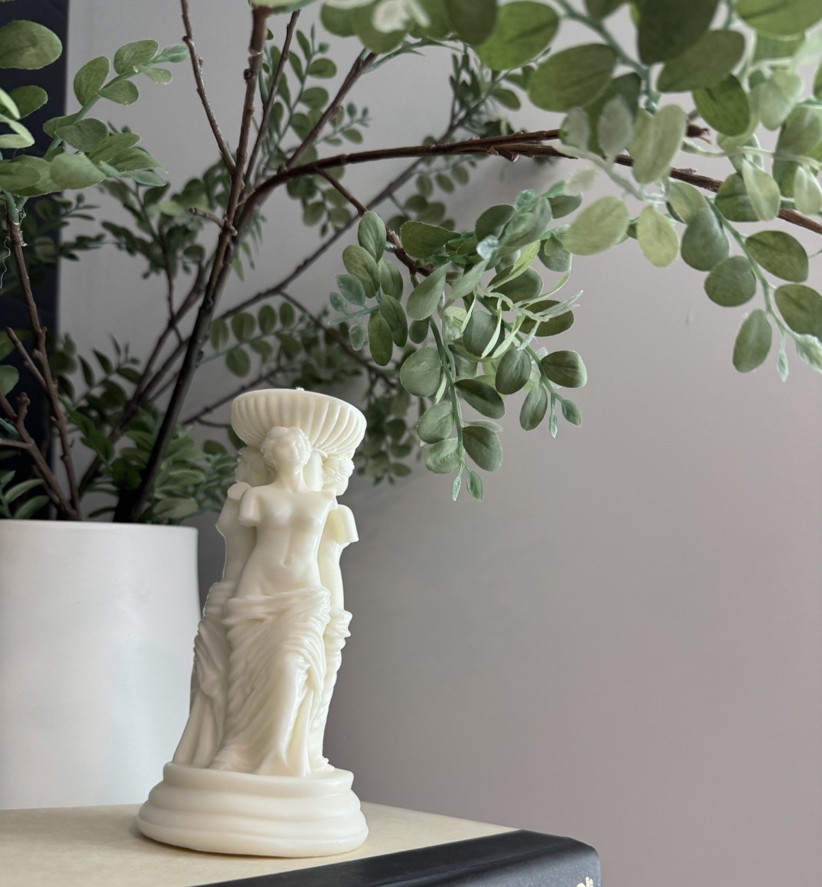 Goddess Venus Soy Wax Candle | Minimalist Sculptured Statue Home Modern Decor