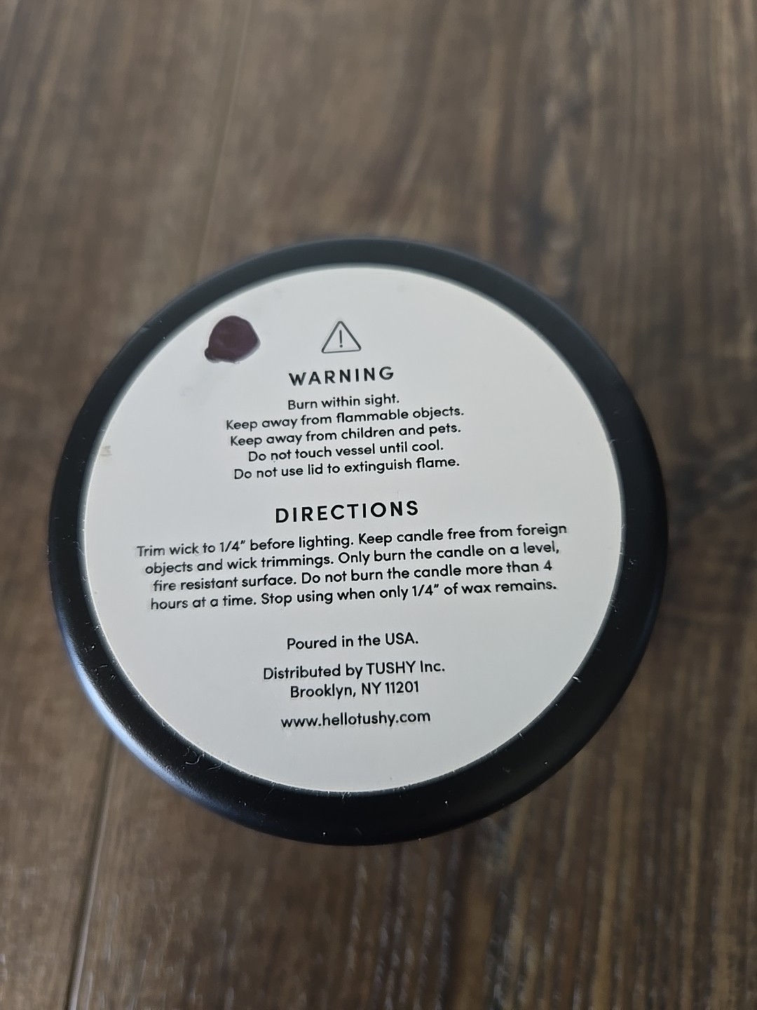 Tushy Bathroom Candle Midnight Ash Cedar Charcoal Soy 9 Oz