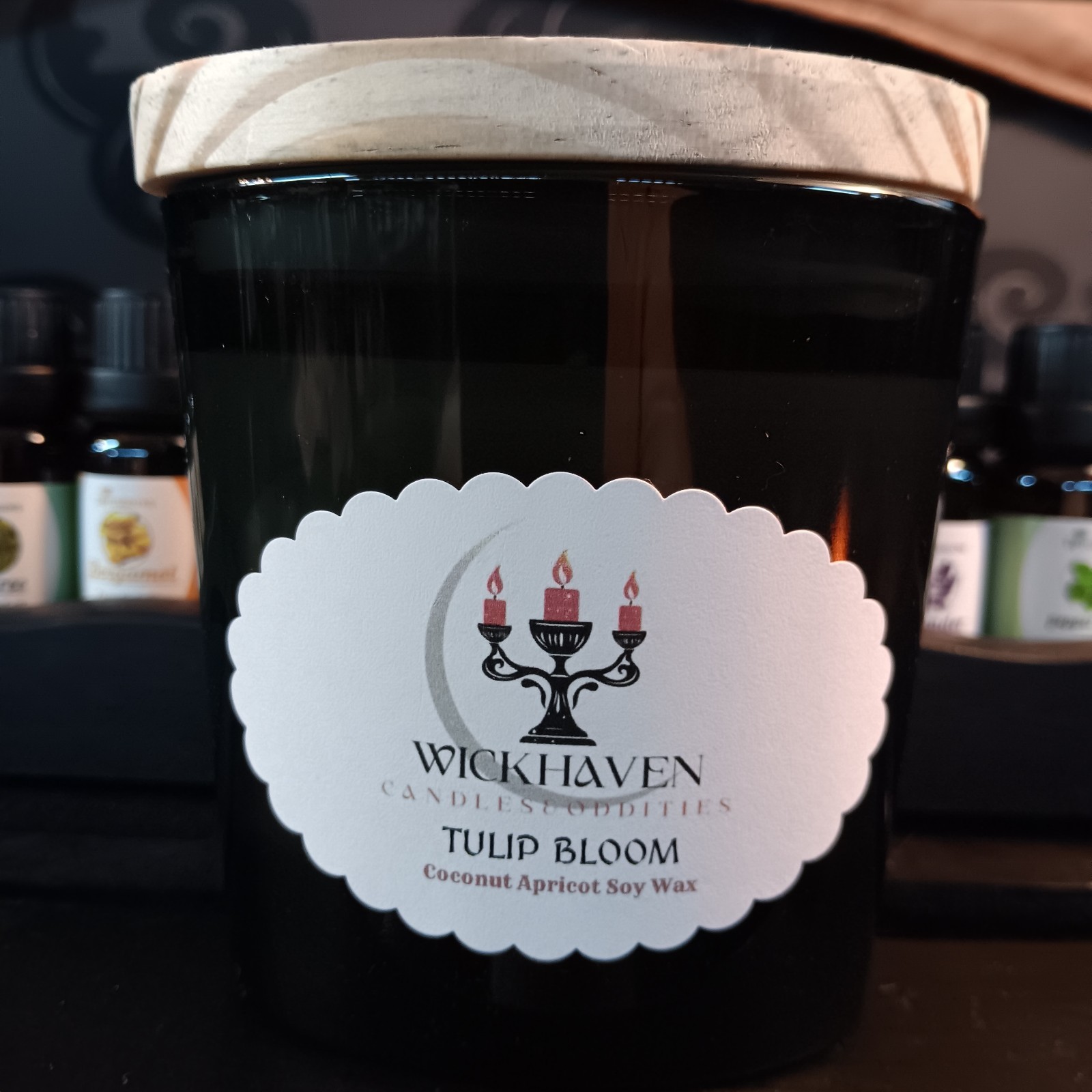 Tulip Bloom – Artisian Soy-Blend Candle