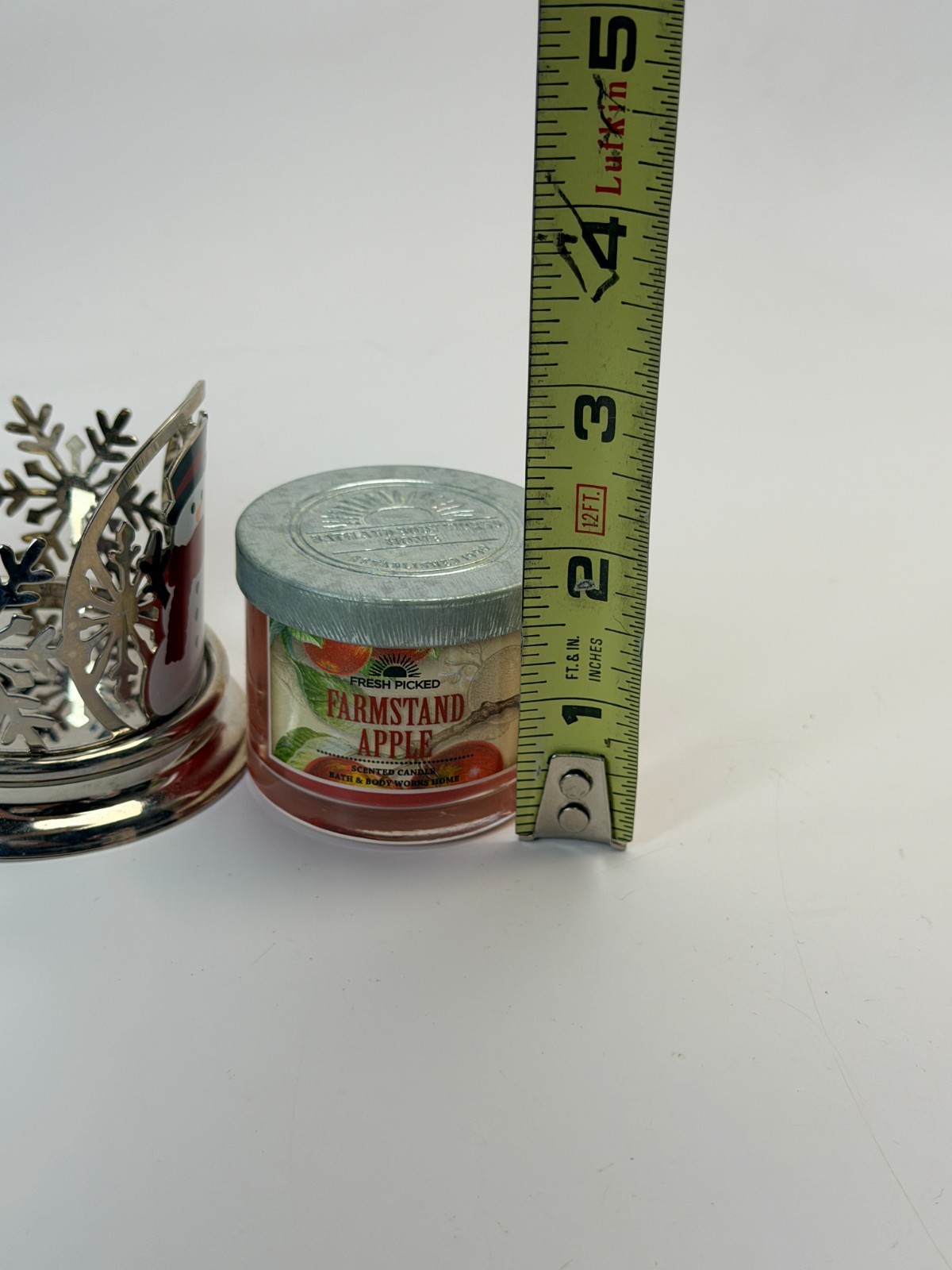 Bath & Body Works Farmstand Apple MINI Single Wick Candle w/Snow Day Holder