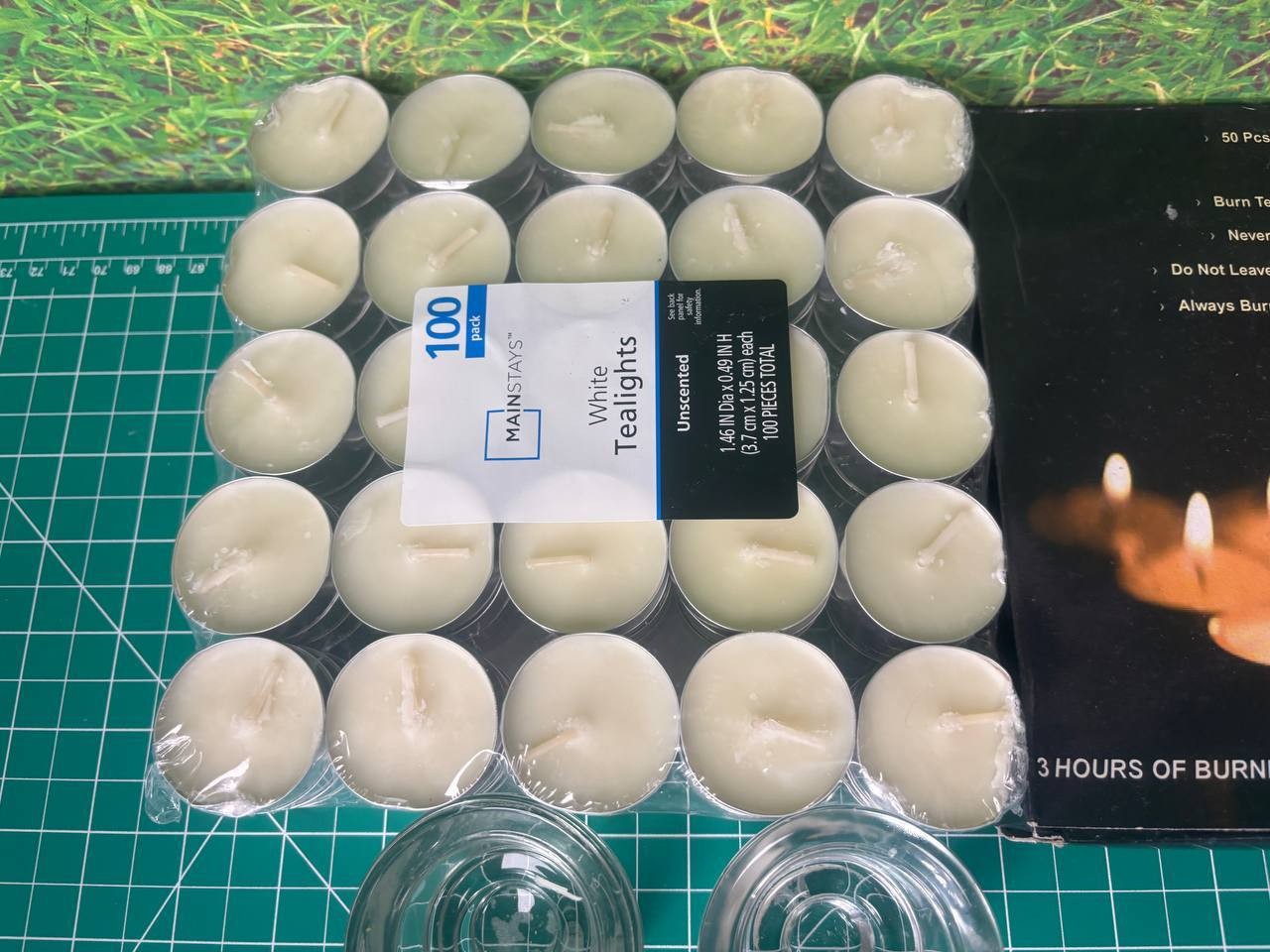 MAINSTAYS WHITE TEALIGHT CANDLES BULK LOT 160+ UNSCENTED + 4 GLASS HOLDERS