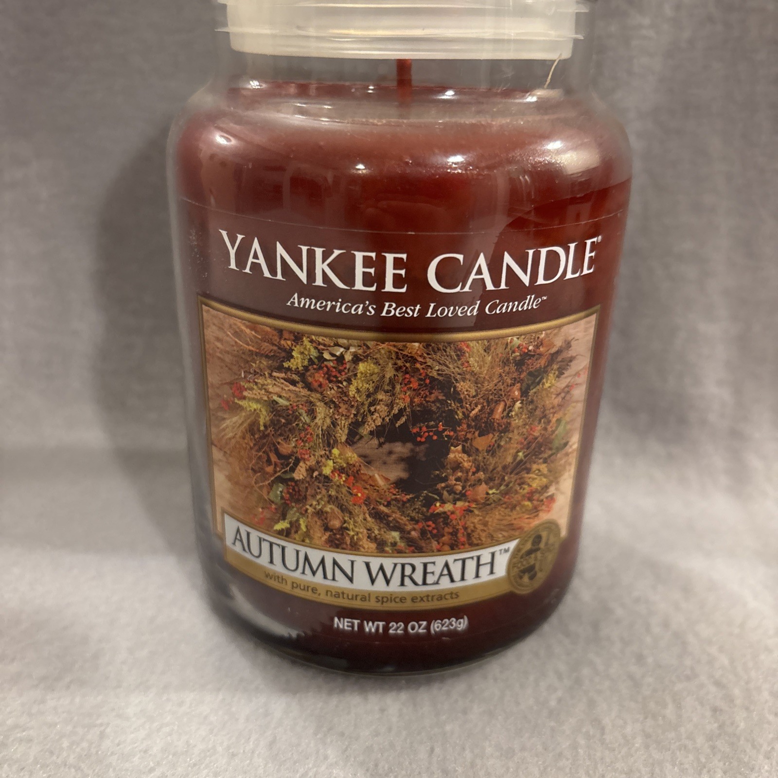 Yankee Candle Autumn Wreath, Classic 22oz Jar Single Wick Candle, White Label