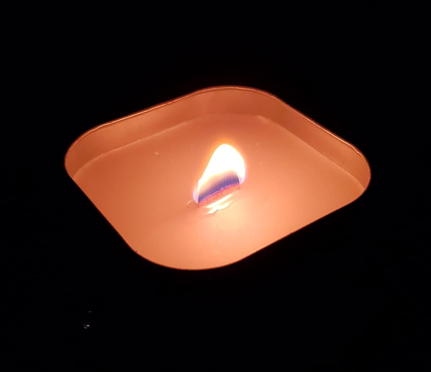 Cream Square Citronella Candle in Antique Tin – Perfect for Outdoor Celebrations