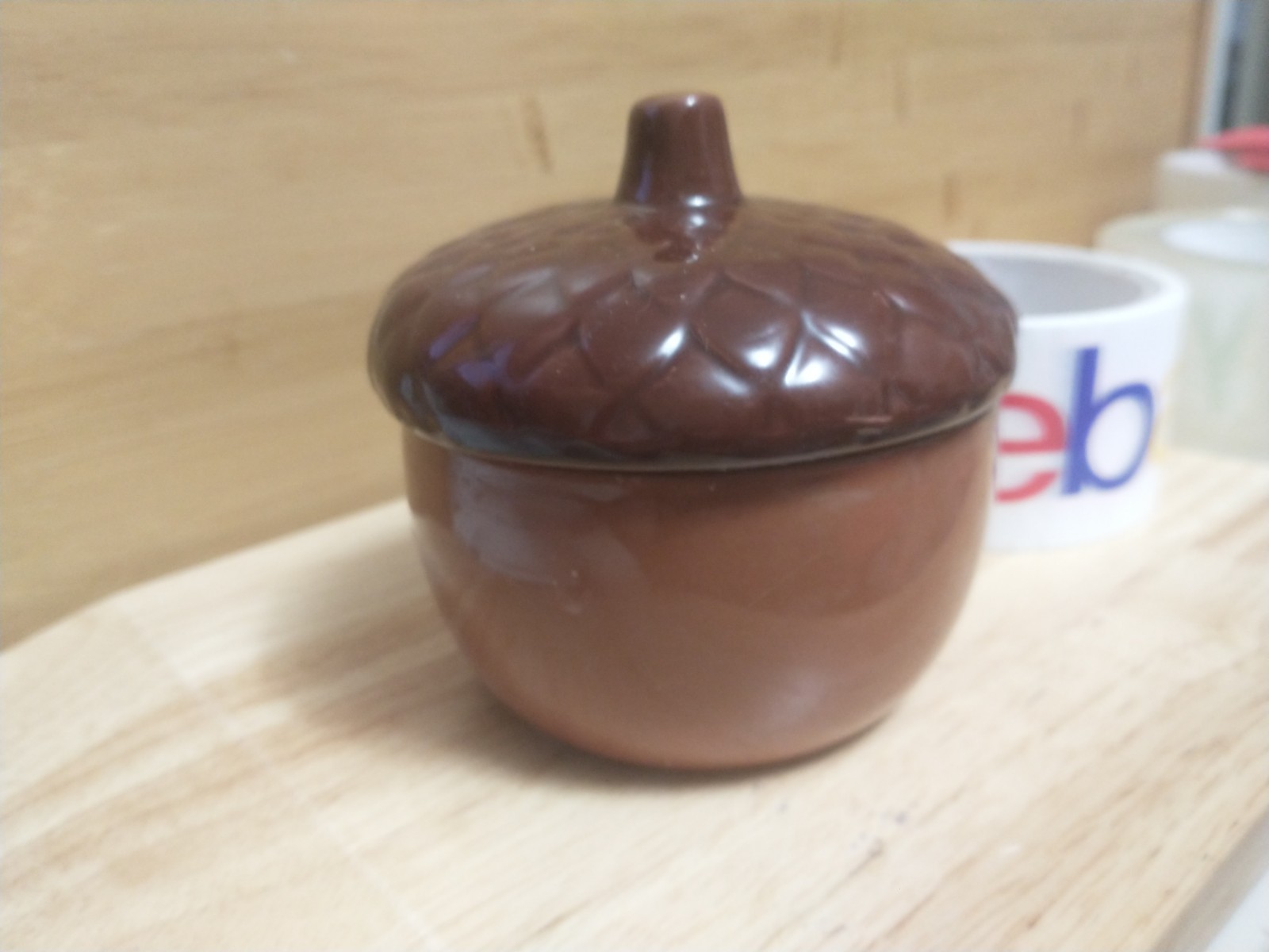 Homemade candle Vanilla Fall scent medium size 4 inches round brown Acorn Jar