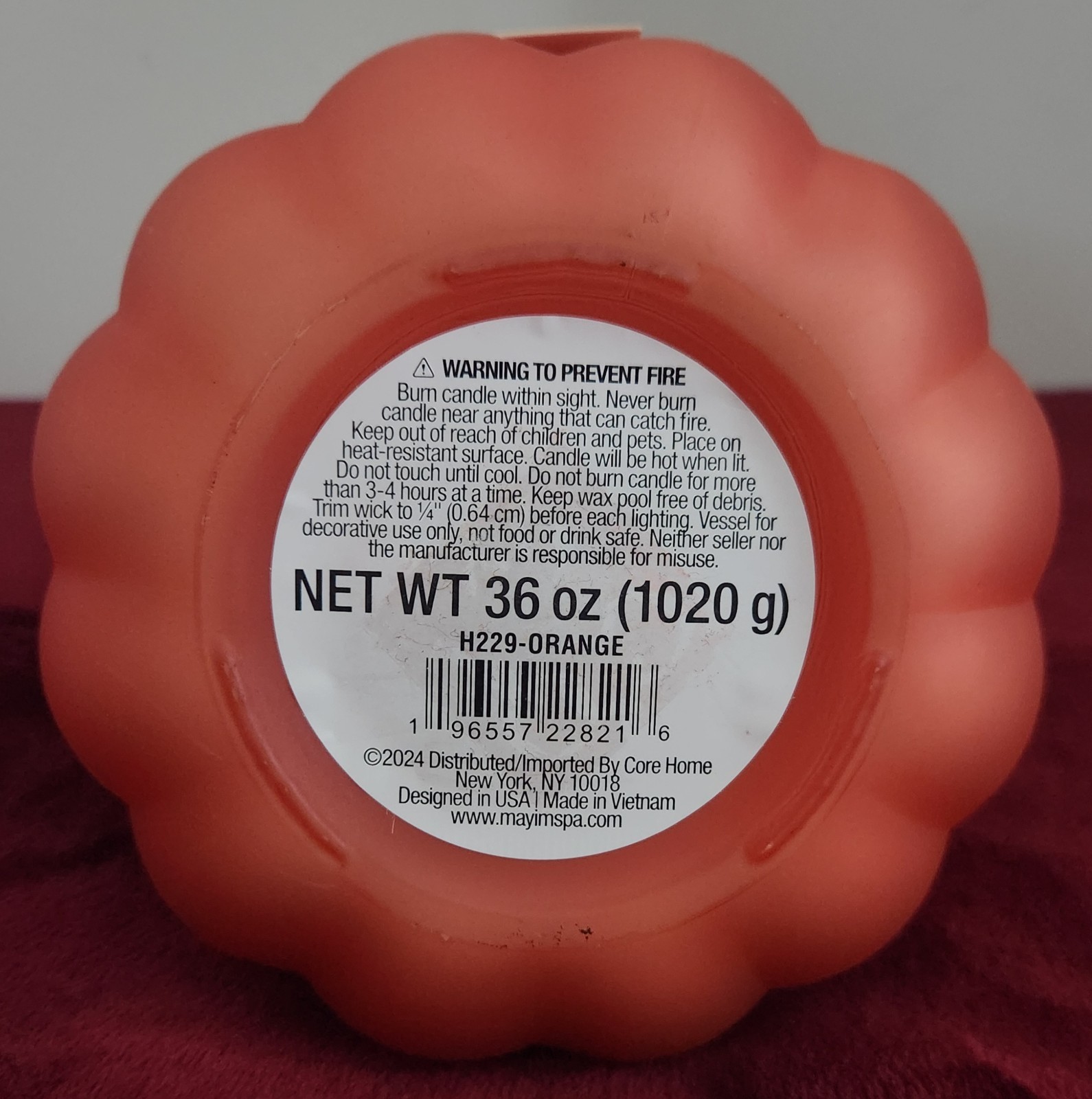 Autumn Fall Halloween Thanksgiving 36oz Candle W/ Wood Lid Pumpkin & Sage. READ