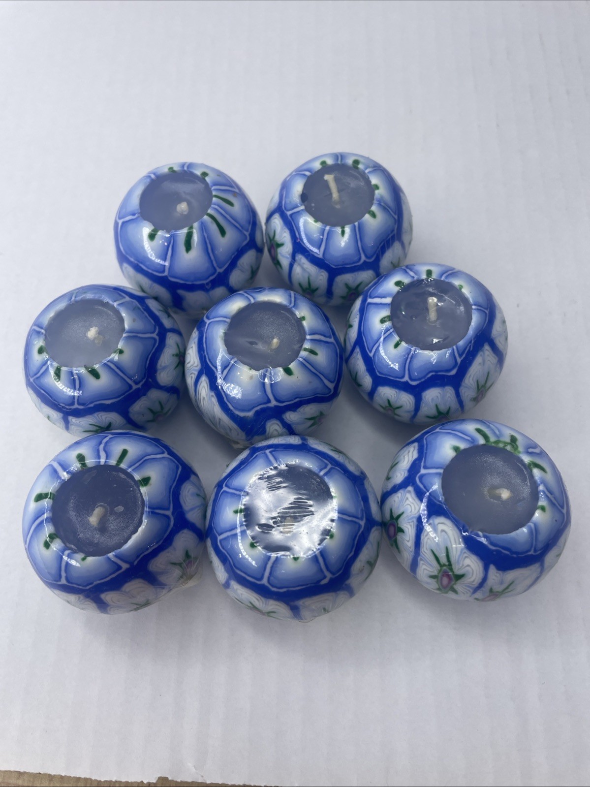 NEW 8 Pack Glow Round Shape Floral Geometric Candle New