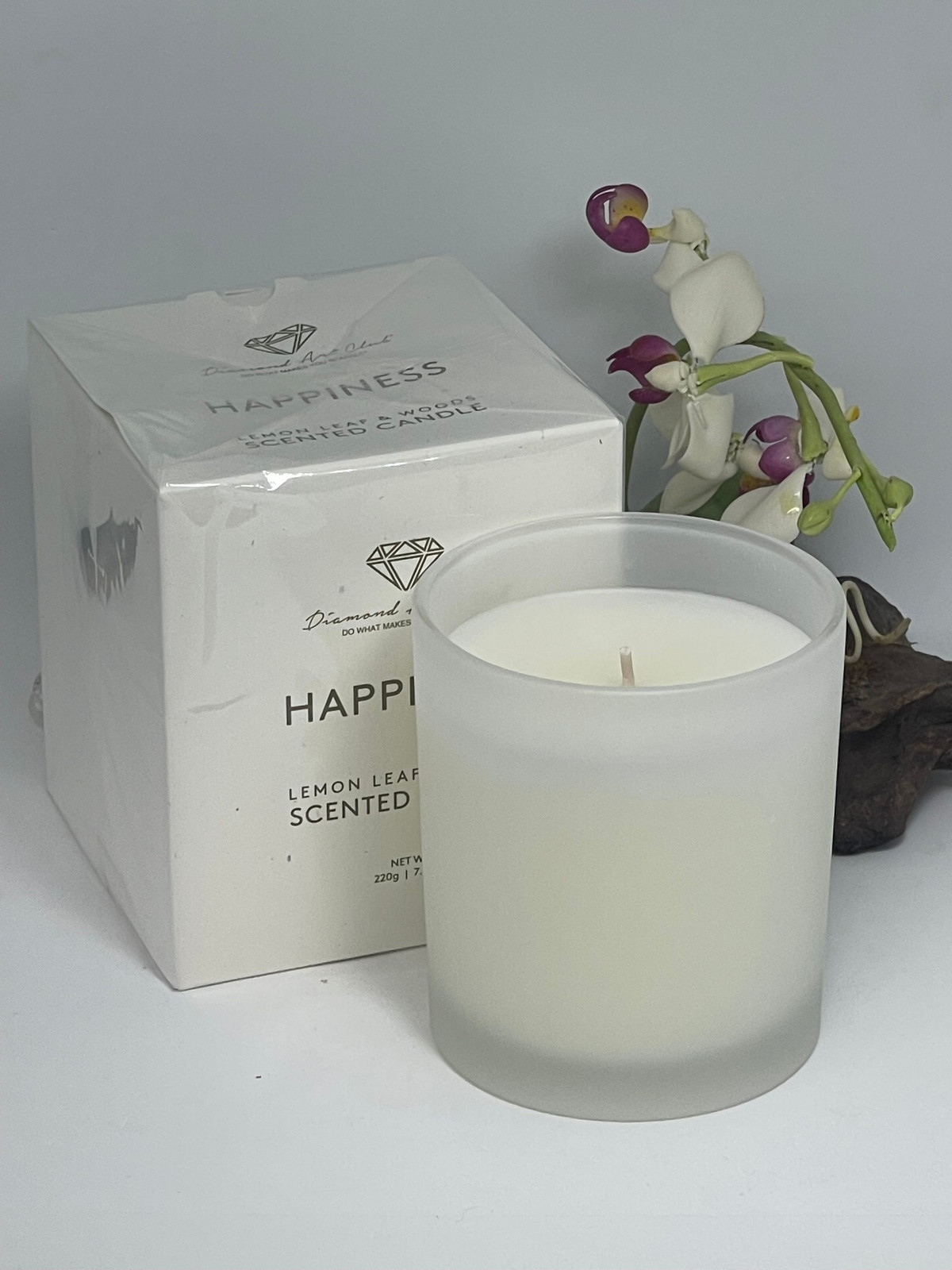 Diamond Art Club Happiness Lemon Leaf & Woods Scented Candle – 7.76 oz – NIB