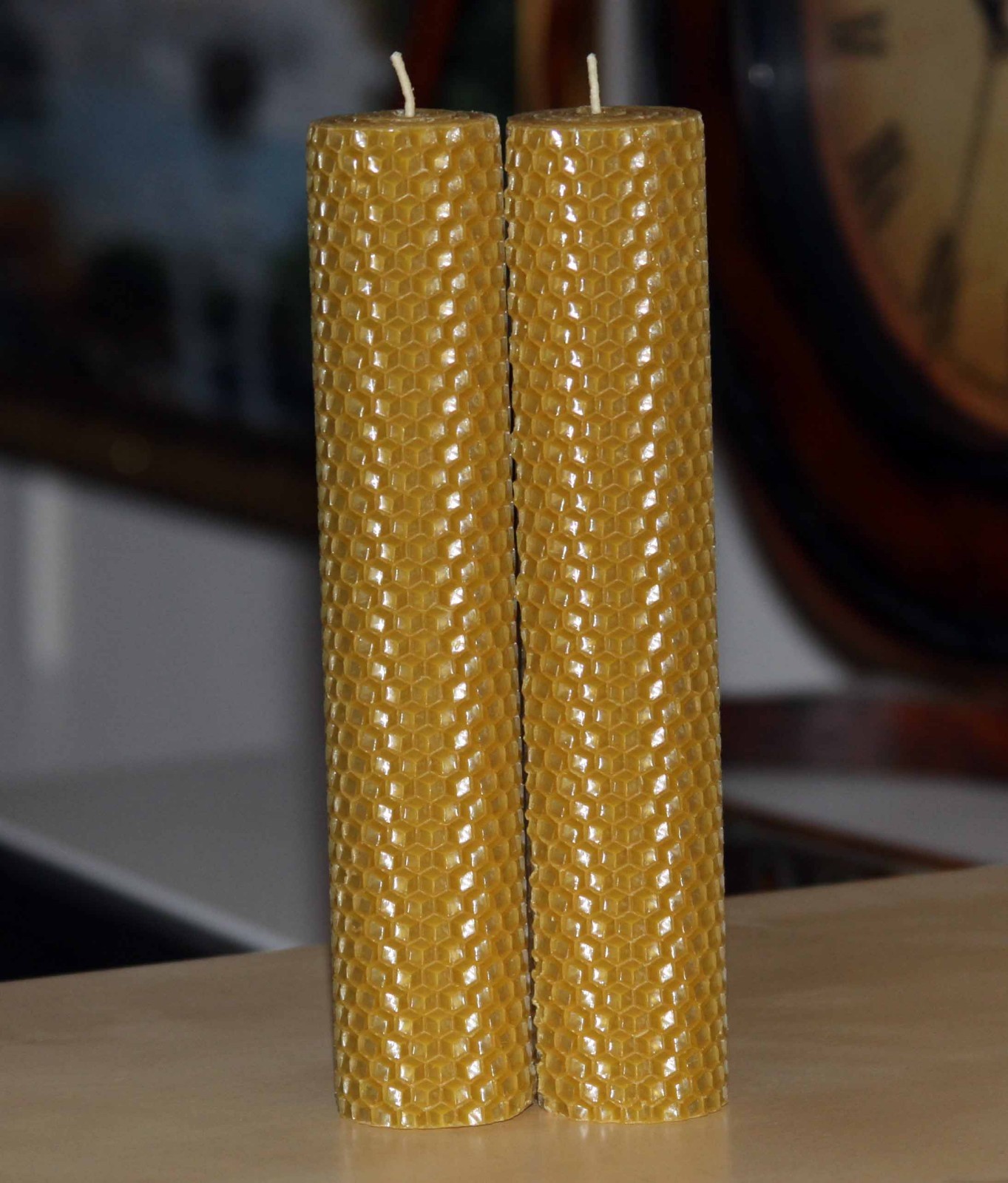 Handmade Hand rolled 100% Pure Beeswax Honeycomb Candles 8″ Cotton Wick USA Made
