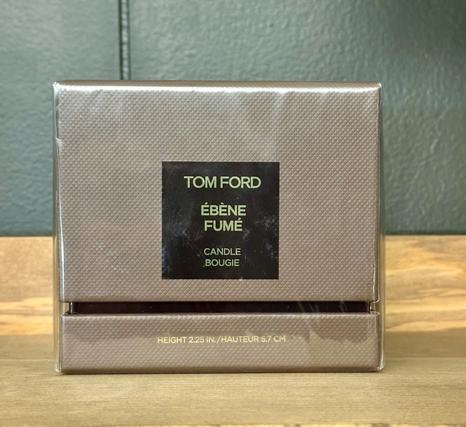 Tom Ford Candle – EBENE FUME – 6.2oz / 2.25″ – NEW In Sealed Box – Luxury Candle