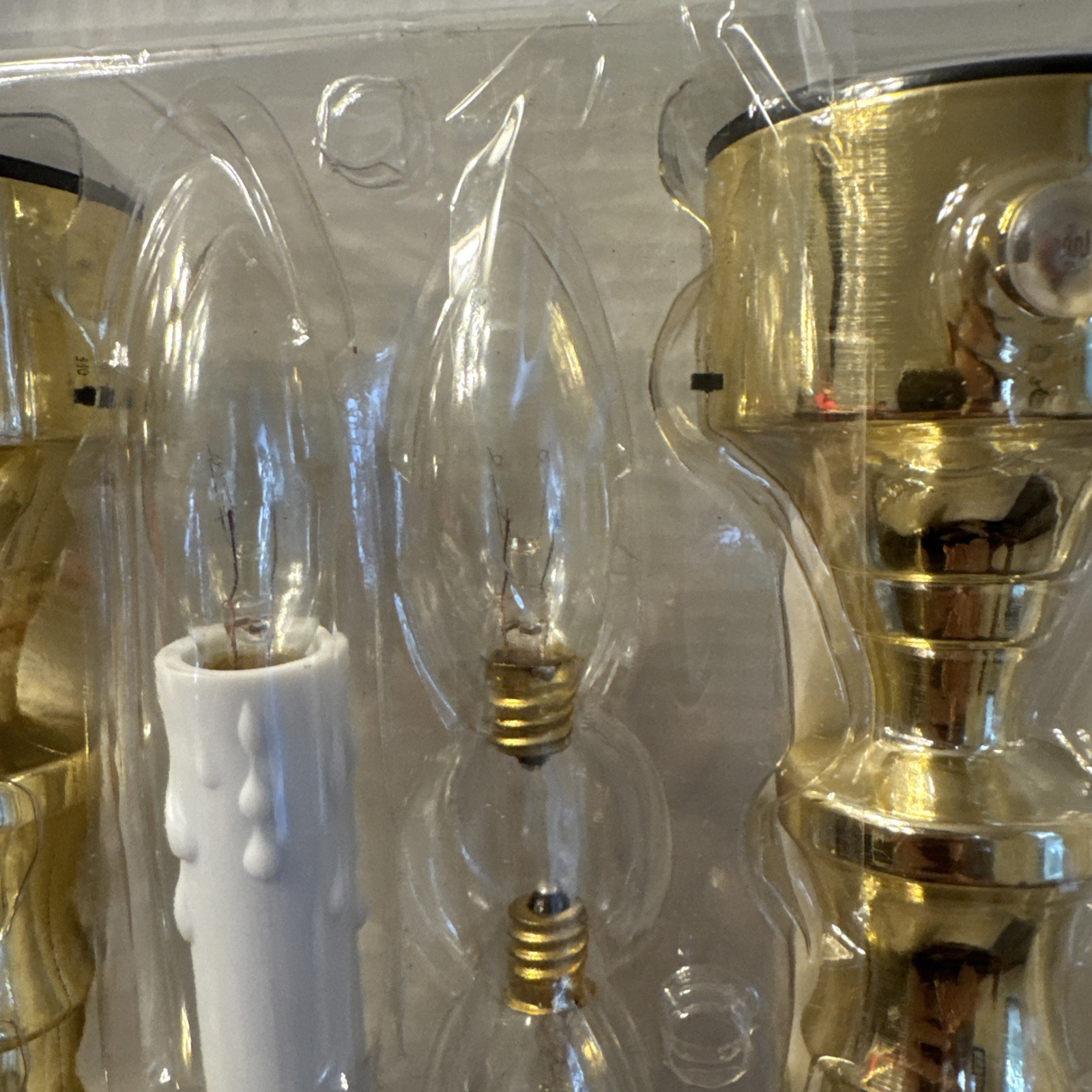 BETHLEHEM LIGHTS SET OF 4 PREMIUM CORDLESS WINDOW CANDLES POLSHED BRASS Tone 14”