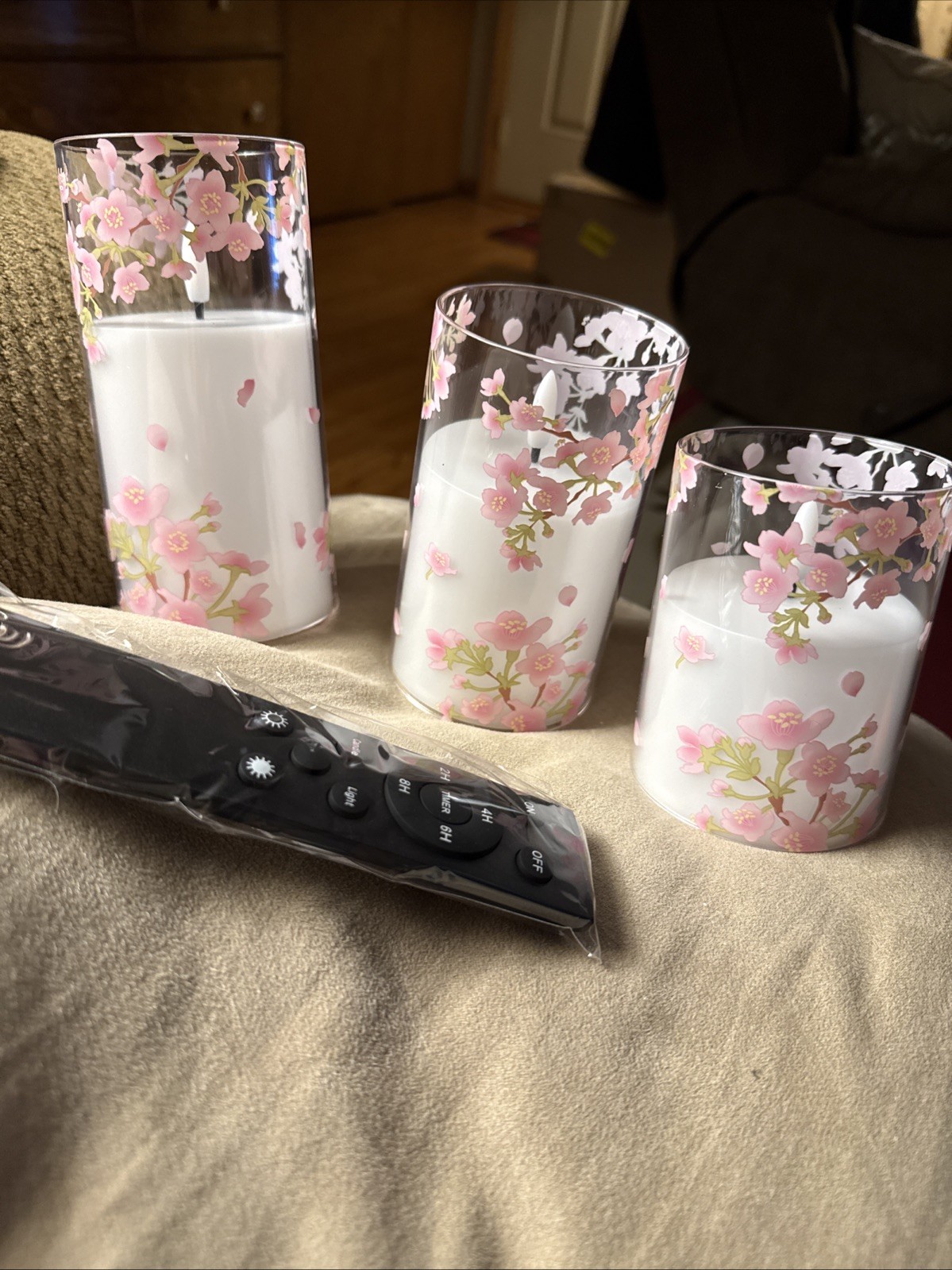 3 Piece LED Flameless Pink Flowers W/green Leaves Candle Set W/black Remote