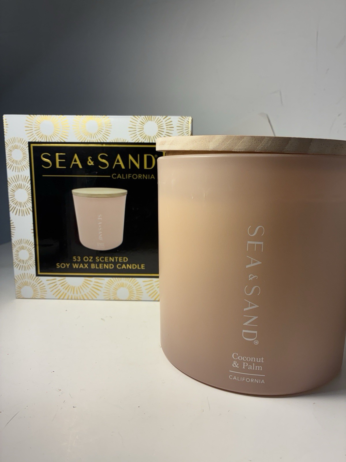 Sea & Sand California HUGE 4 wick 53oz Coconut + Palm XL Candle Pink Wood Lid