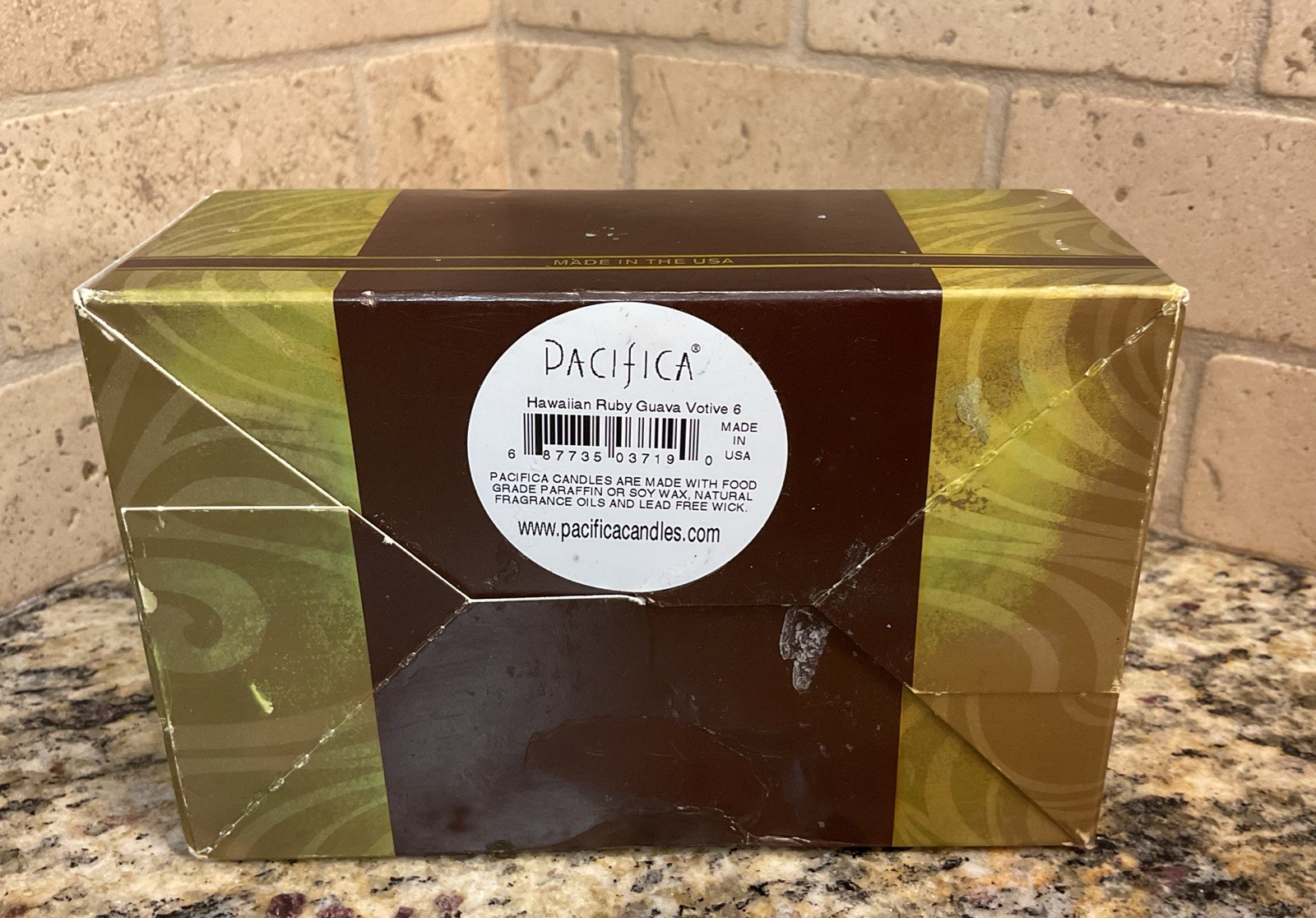 NEW SET OF 6 IN BOX Pacifica Hawaiian Ruby Guava Votive Soy Candles