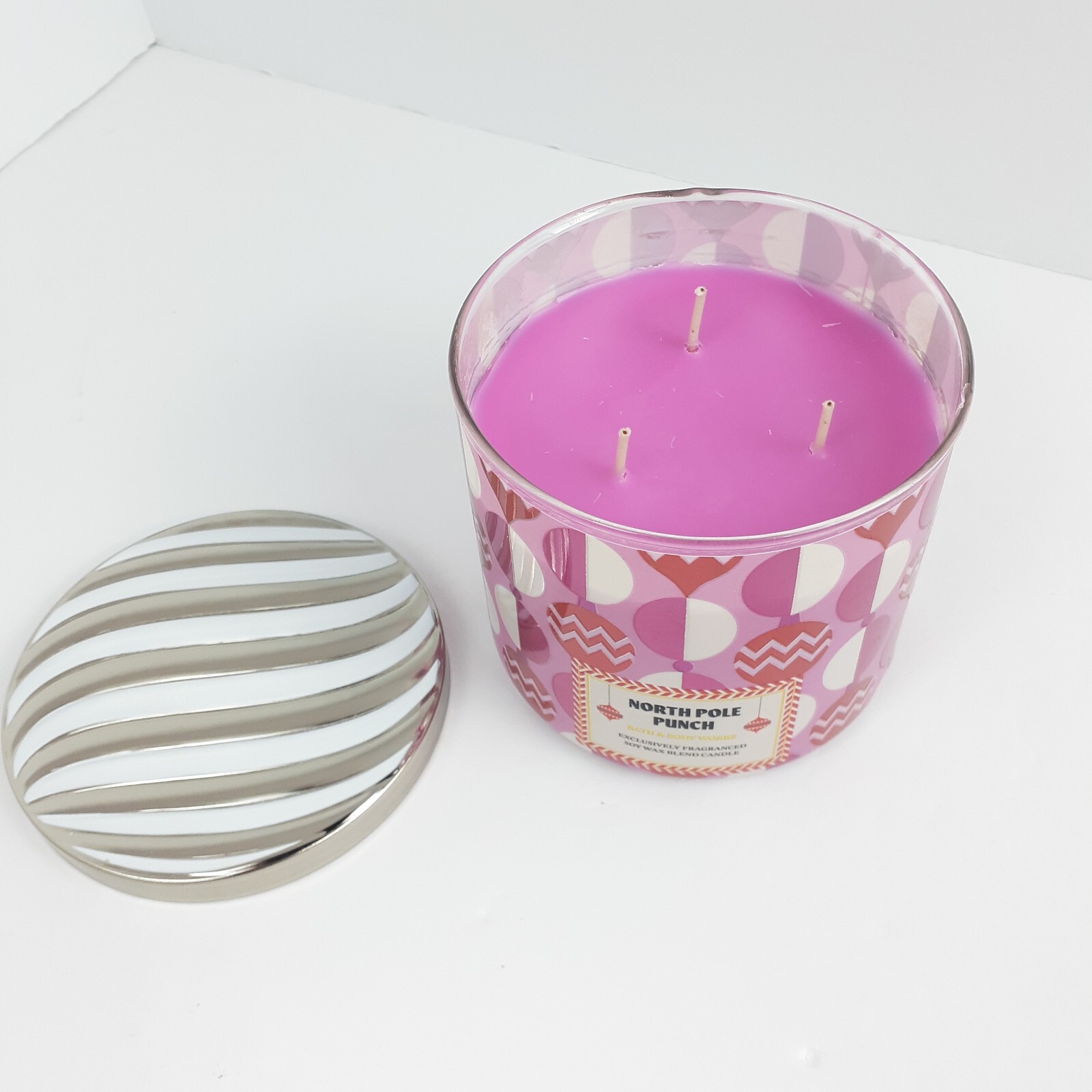 Bath & Body Works North Pole Punch Scented 3 Wick Candle Burns 25-45 Hrs 14.5oz