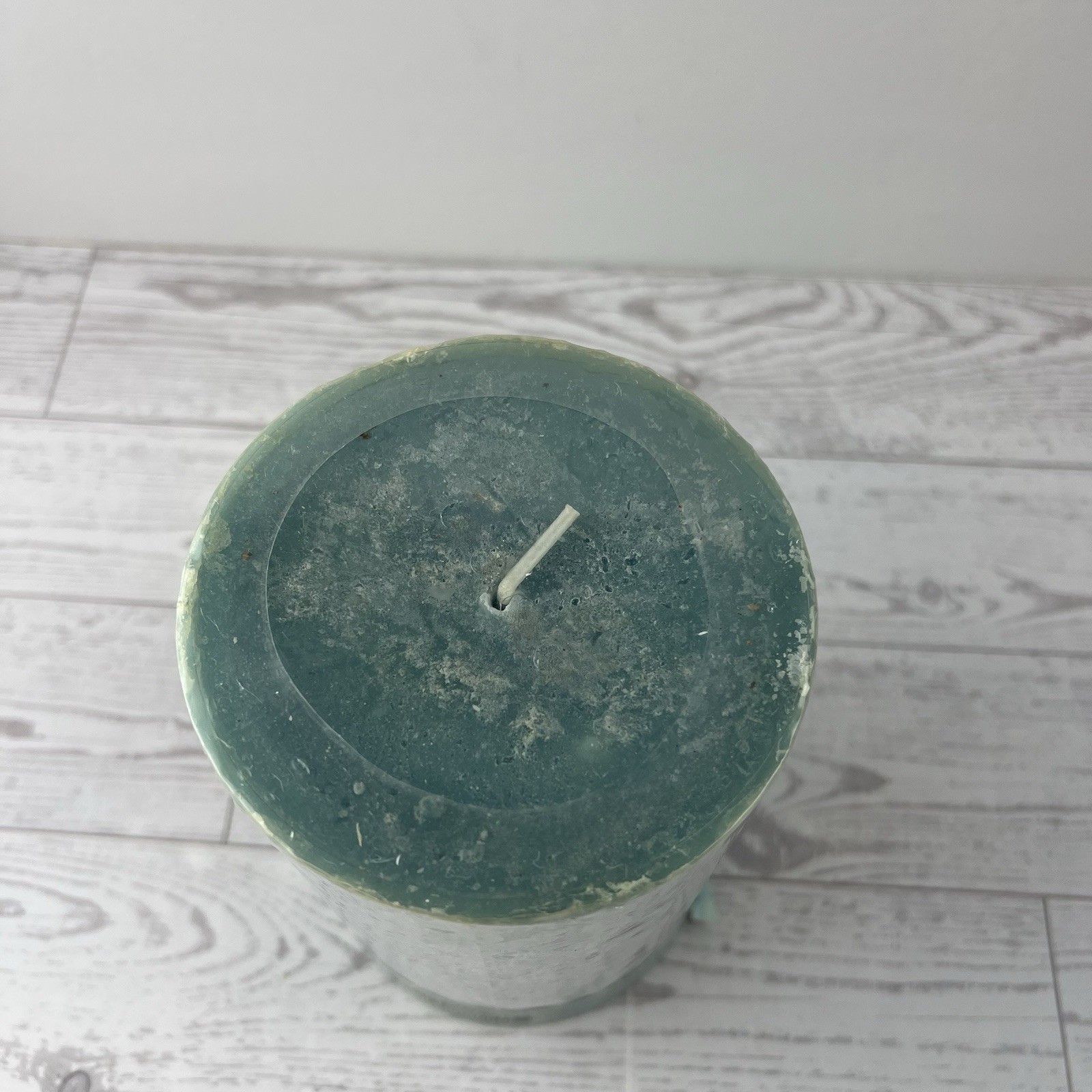 Pier 1 imports Sea Air Collection Candle Wax 4×6 Scented Pillar Wick Aqua white