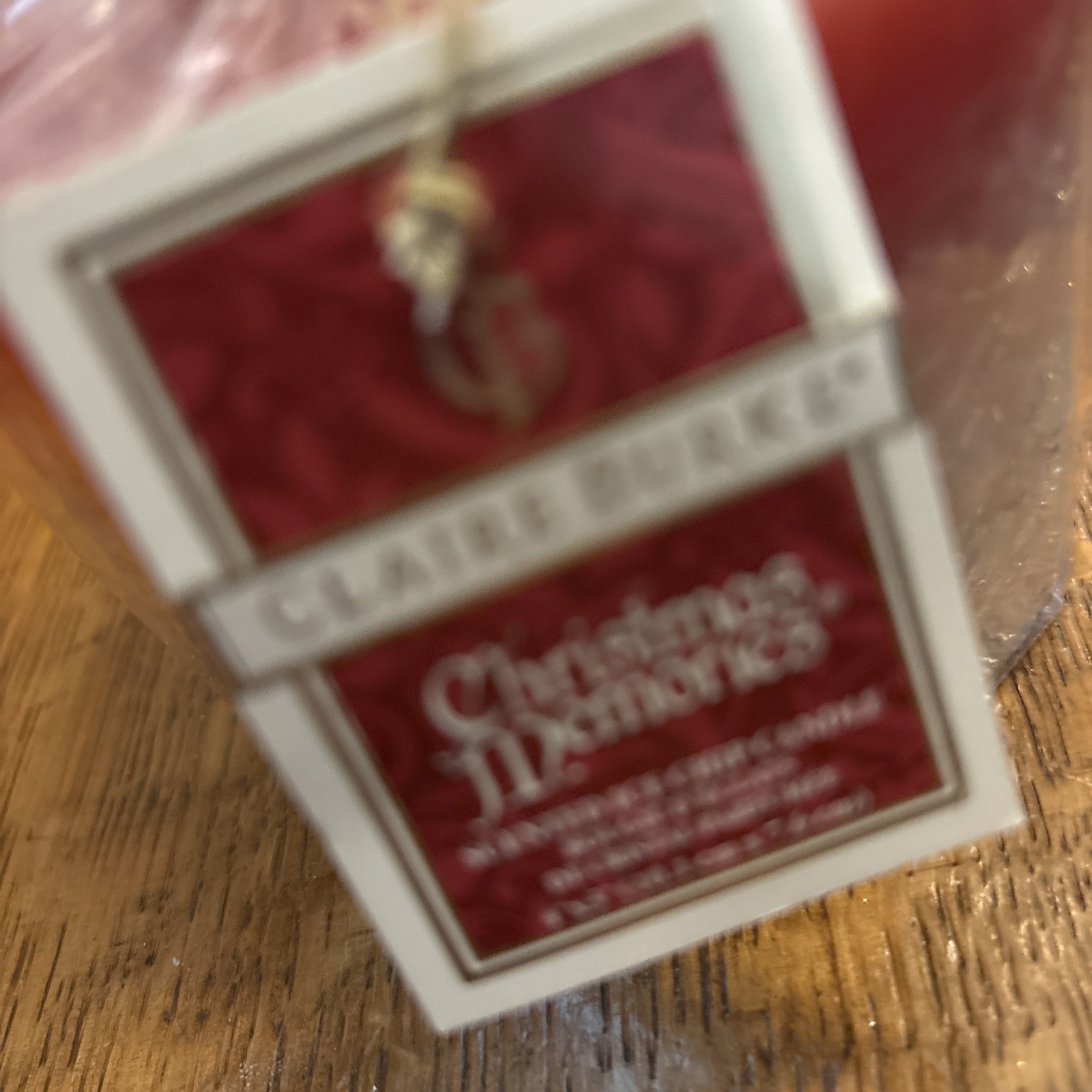 CLAIRE BURKE Christmas Memories Ice Chip Pillar CANDLE Cinnamon SCENTED 3X4” NOS