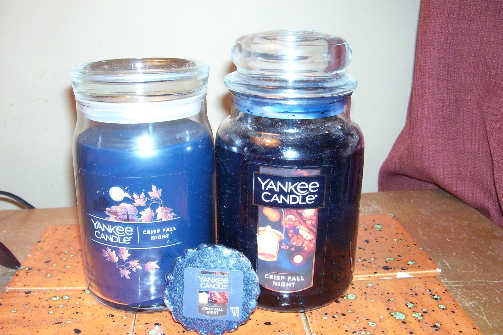 yankee candle 22oz + 20oz JARS CRISP FALL NIGHT + 1 TART
