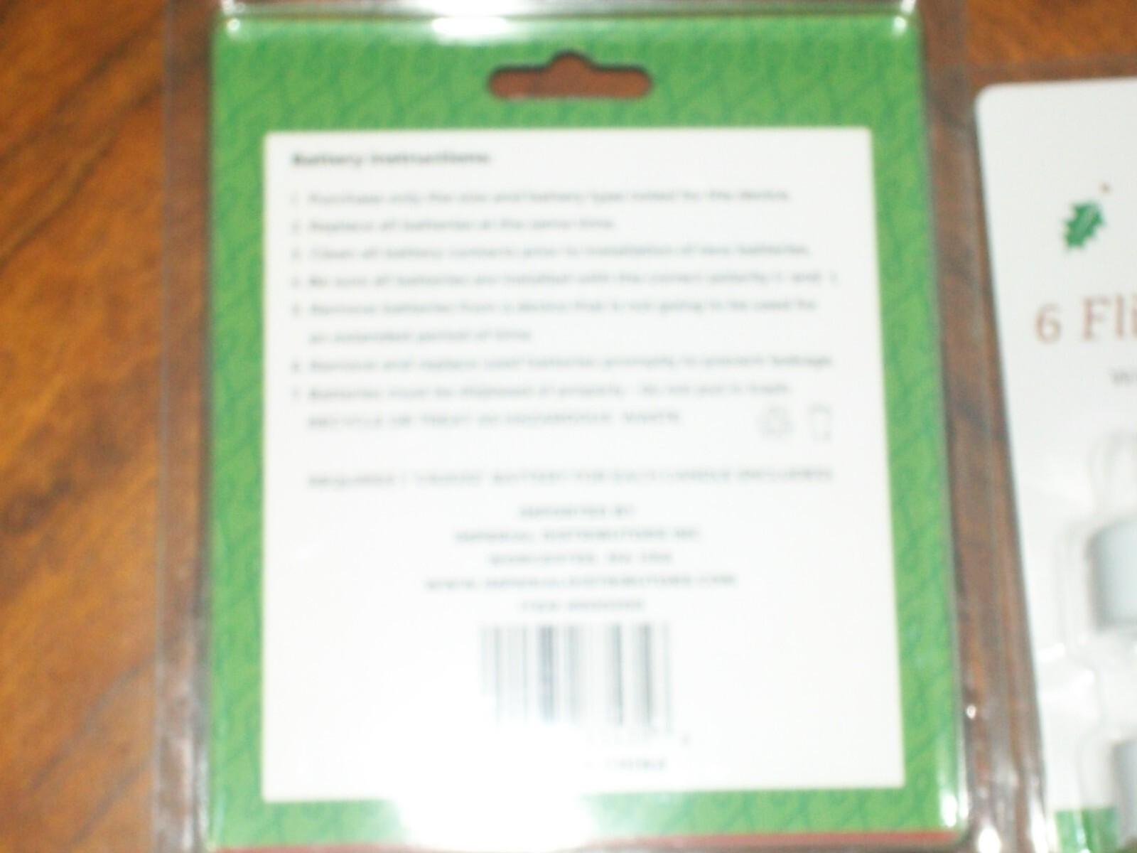 NIB Christmas ESSENTIALS 12 FLICKERING TEA LIGHTS WARM WHITE LED BULB BATTERY