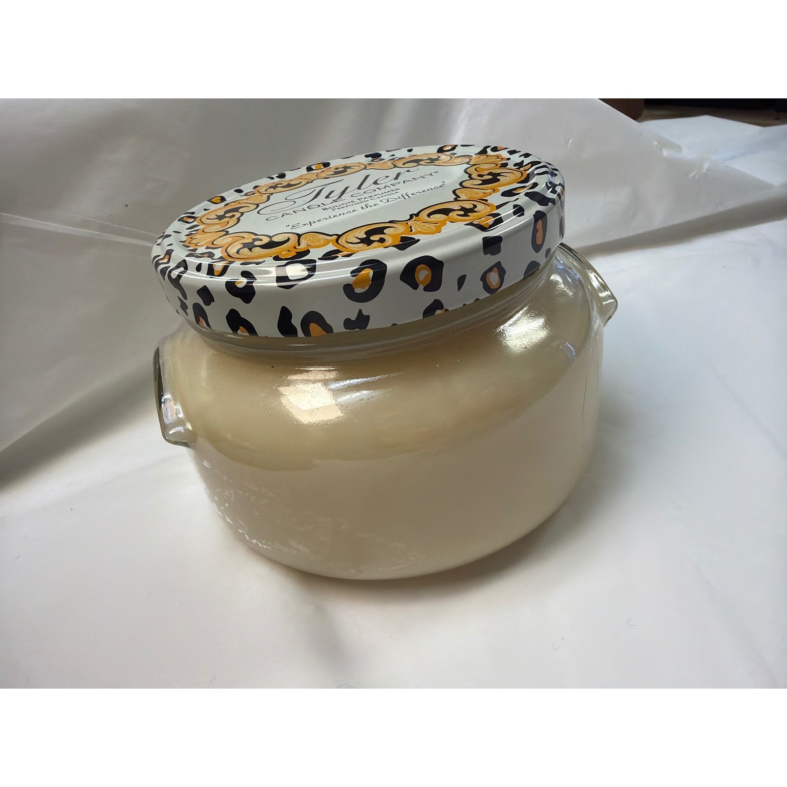 Tyler Candle Company Fearless 22 oz Large 2 Wick Jar Candle Leopard Print Lid