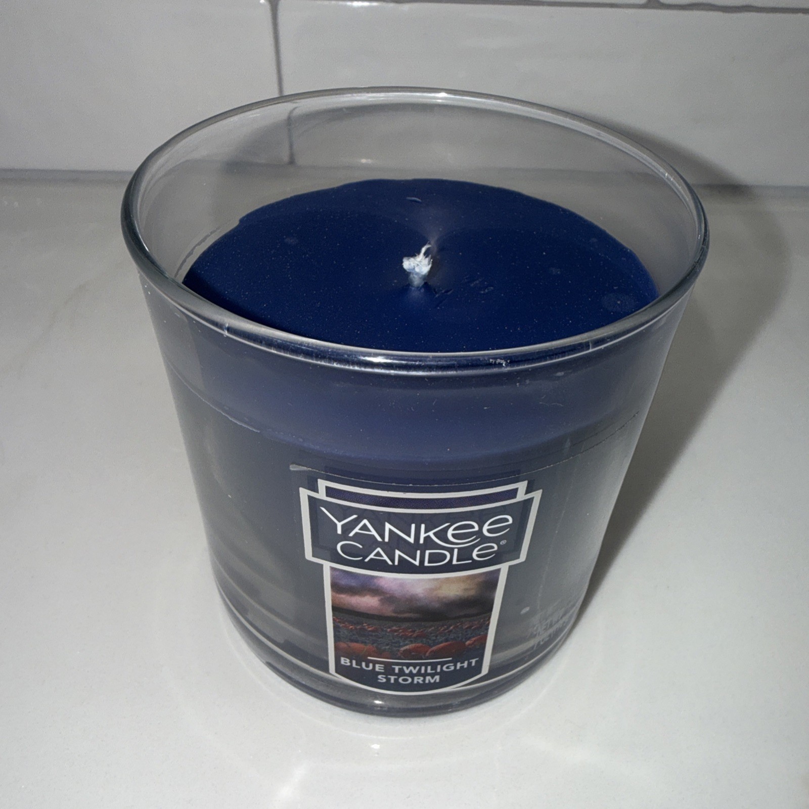 Blue Twilight Storm Yankee Candle 7 oz 35-55 Hr Burn Time – Retired – Fast Ship!