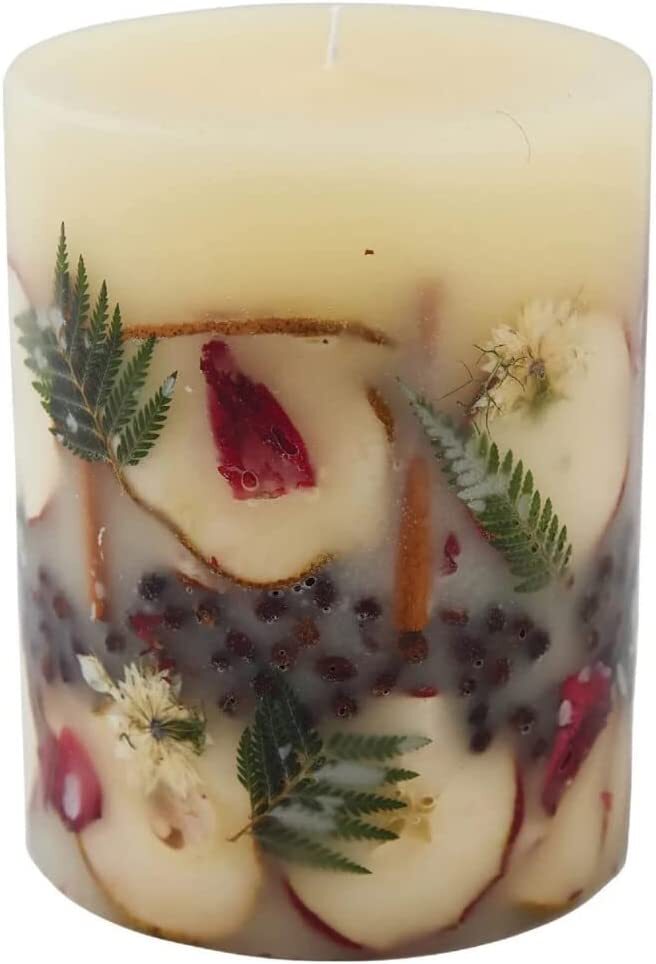 Rosy Rings Medium Round Botanical Candle – Spicy Apple