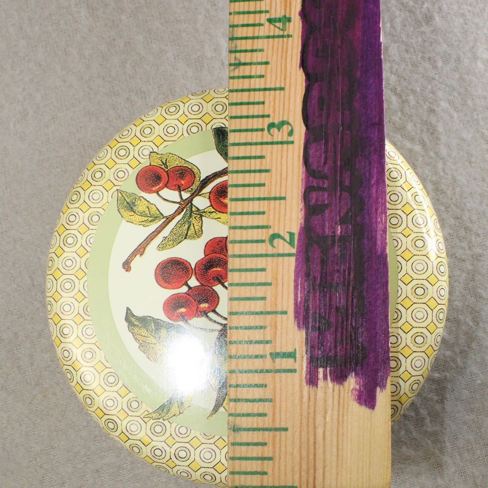 Hallmark Scented Candle Tin Red Mulberry Botanical Berry Round Decorative 6oz
