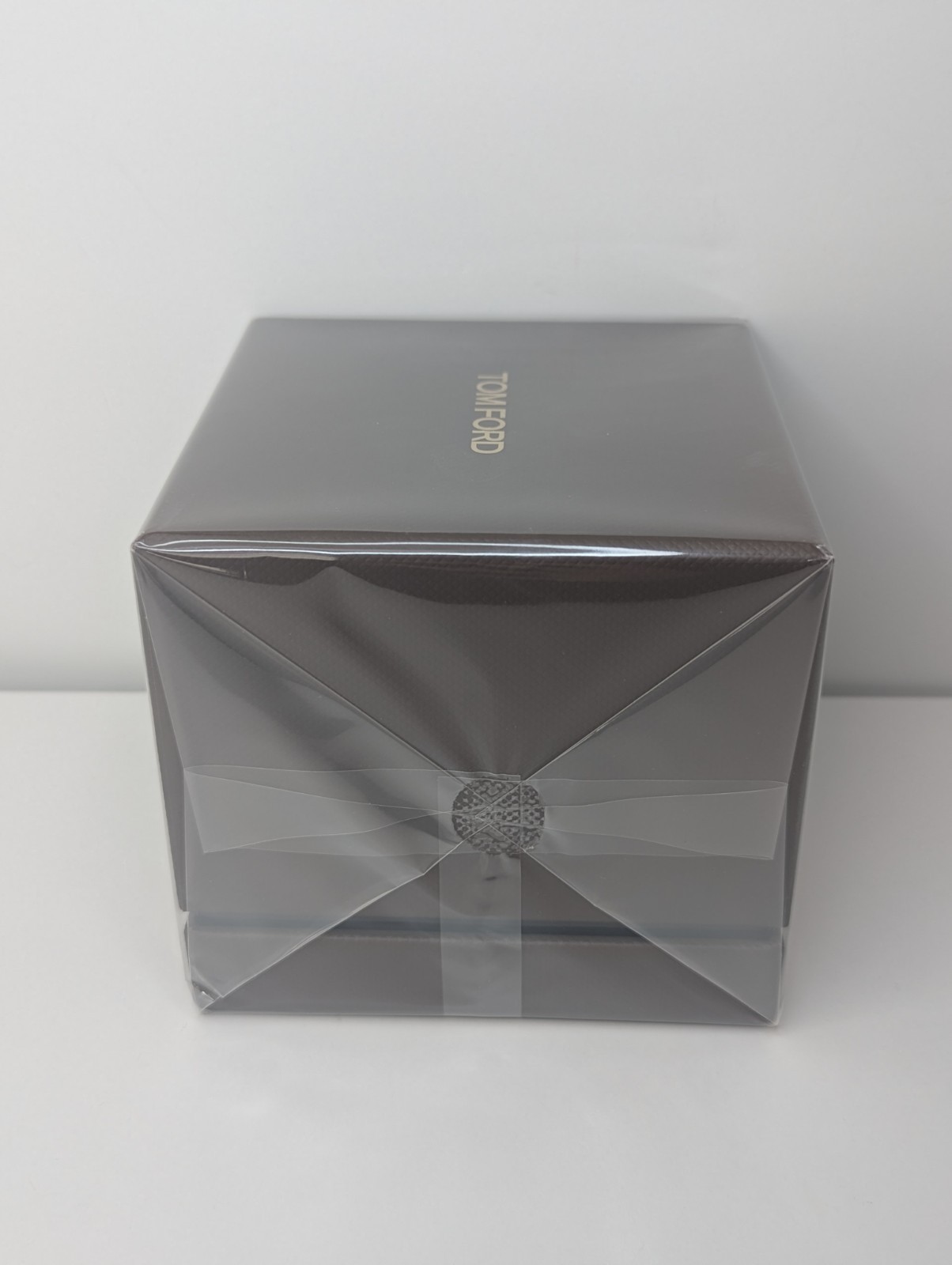 Tom Ford Ébène Fumé Candle 2.25″ Home Scent Bougie NEW Sealed in Box
