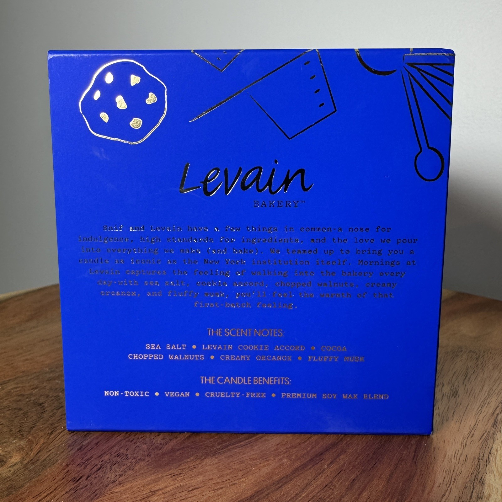 Snif Mornings At Levain Candle New In Box 2 Wick 8.5 oz Glass Jar, Soy Wax Blend