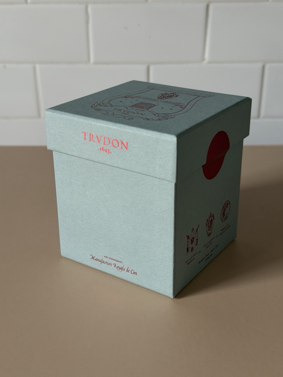 Trudon The Classic Candle SPELLA 270 g / 9.5 oz Brand NEW And SEALED $150