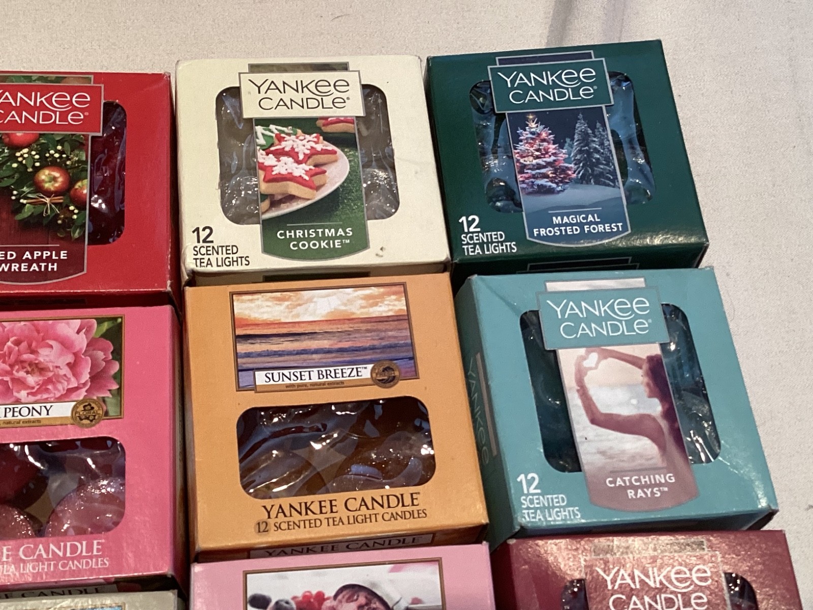 40 Yankee Candle Tea Light Candles Boxes RARE FREE SHIPPING (Liv1)