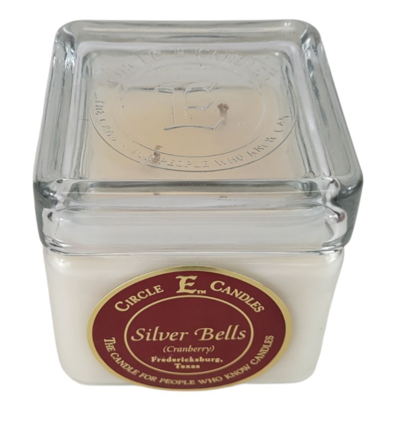 Circle E Candle Silver Bells Cranberry Orange 28 oz Burns 165 Hours Double Wick