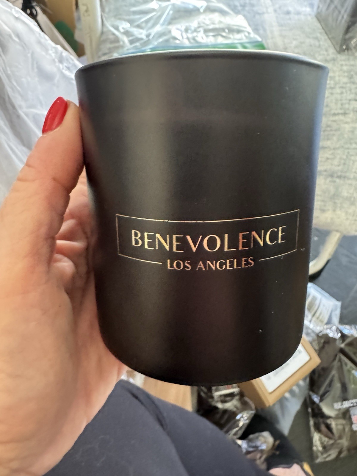 BENEVOLENCE LA ROSE & SANDALWOOD SOY CANDLE 220g NEW In Box