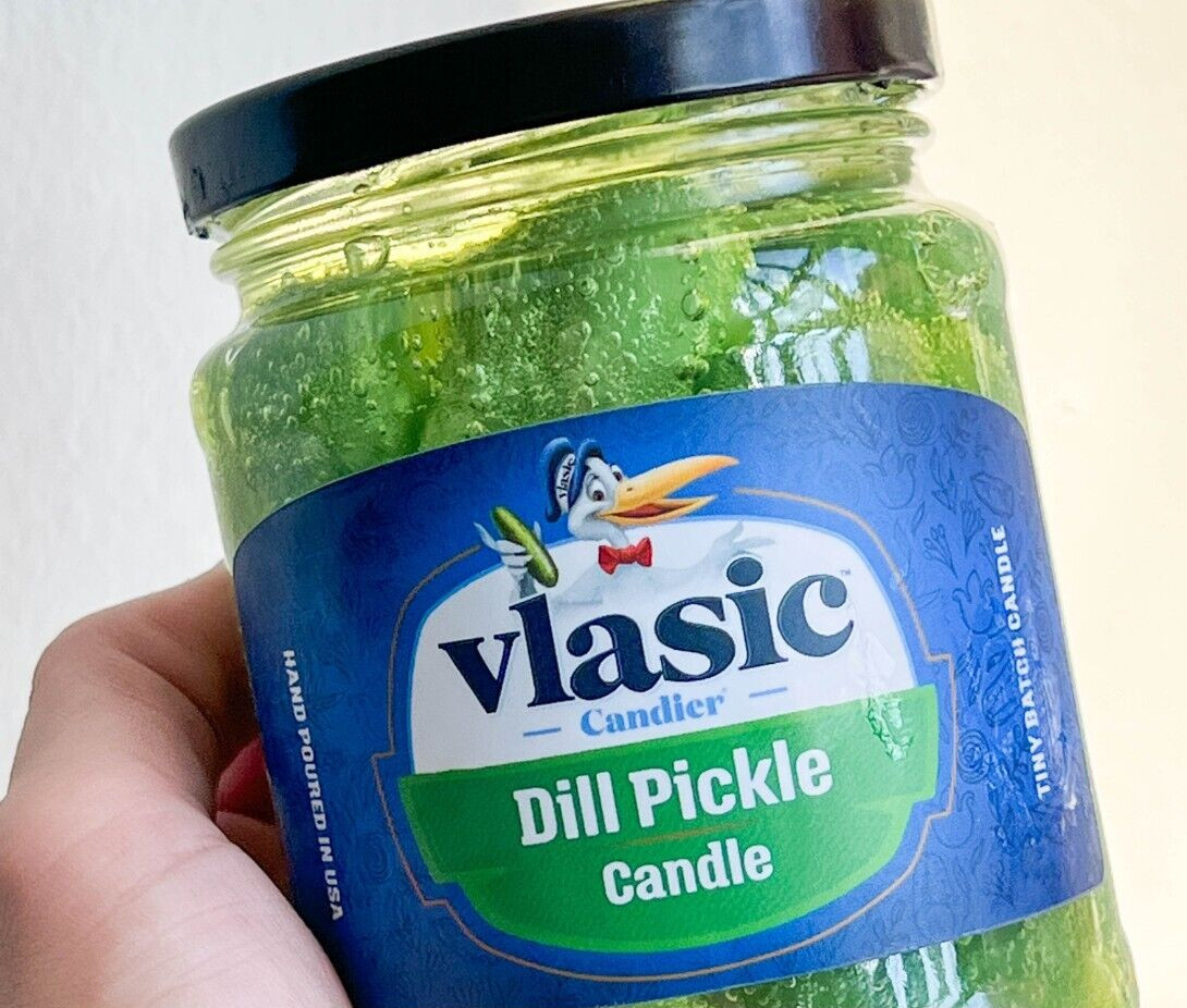 ✅🔥Vlasic Pickle Scented Candle – LIMITED EDITION / BRAND NEW – *IN HAND*