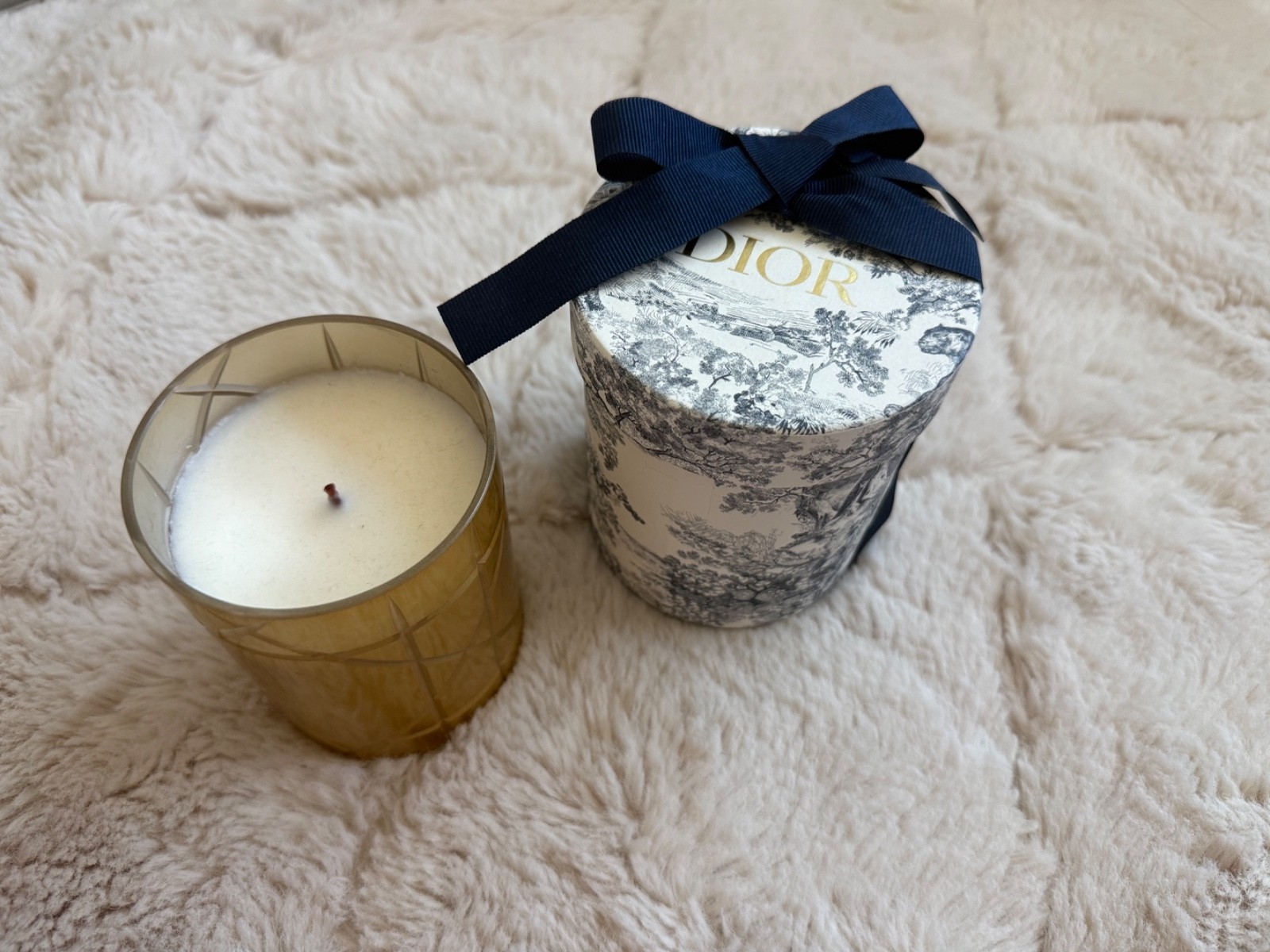 Christian Dior Amber Scented Candle Gold Cannage