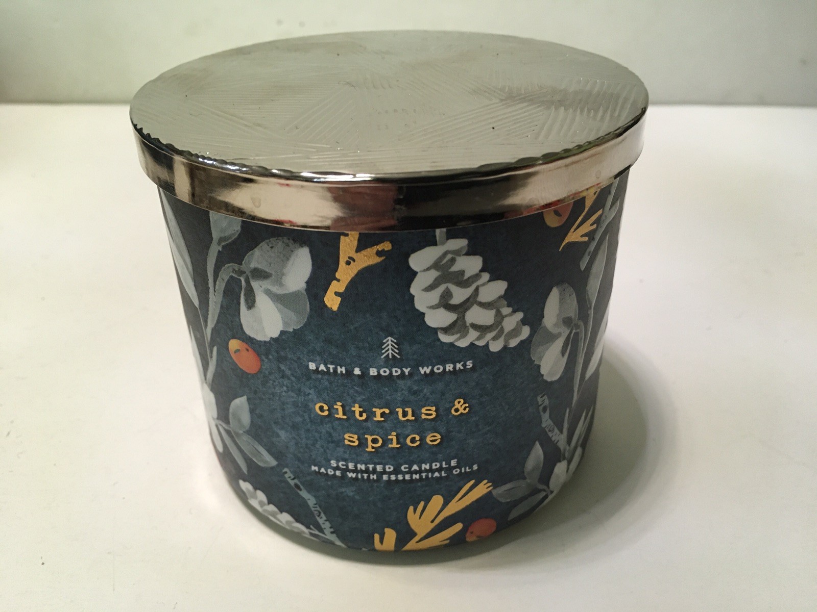 Bath & Body Works Candle 3-Wick Spiced Citrus & Spice 14.5 oz