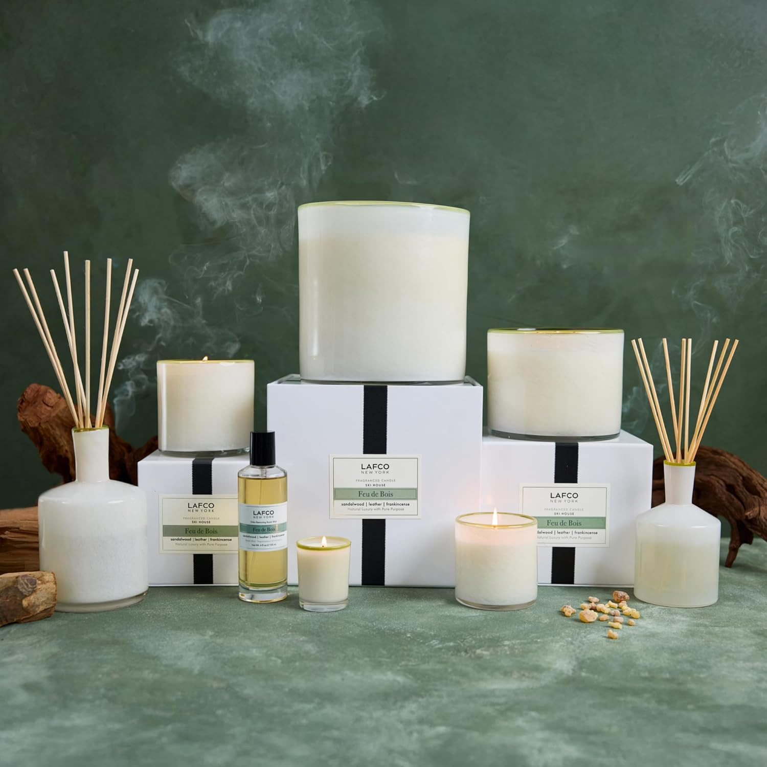New York Classic Candle, Feu De Bois – 6.5 Oz – 50-Hour Burn Time – Reusable, Ha